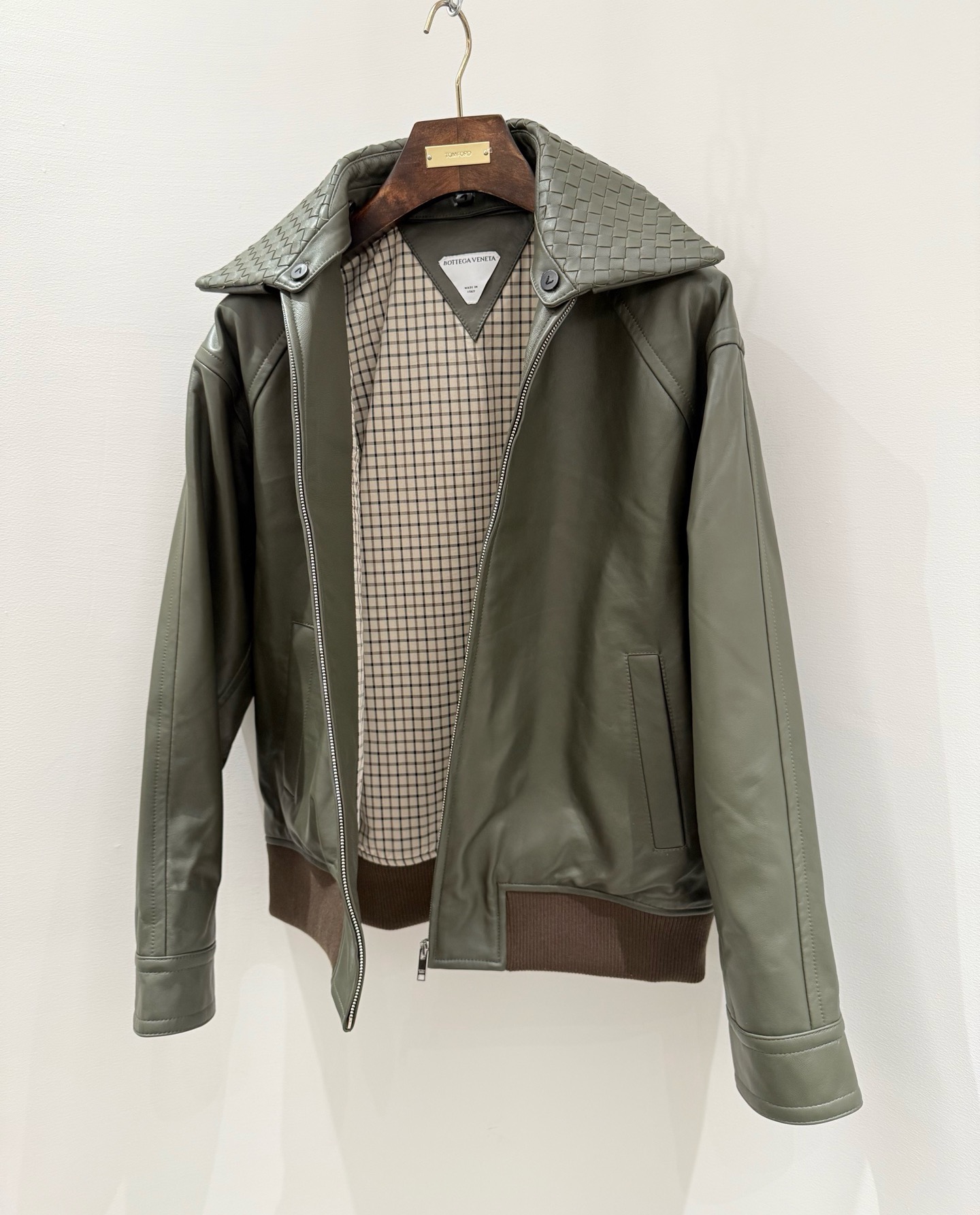 Bottega Veneta Green Woven Collar Lambskin Leather Jacket 3 i1755076809950 4750 0 7