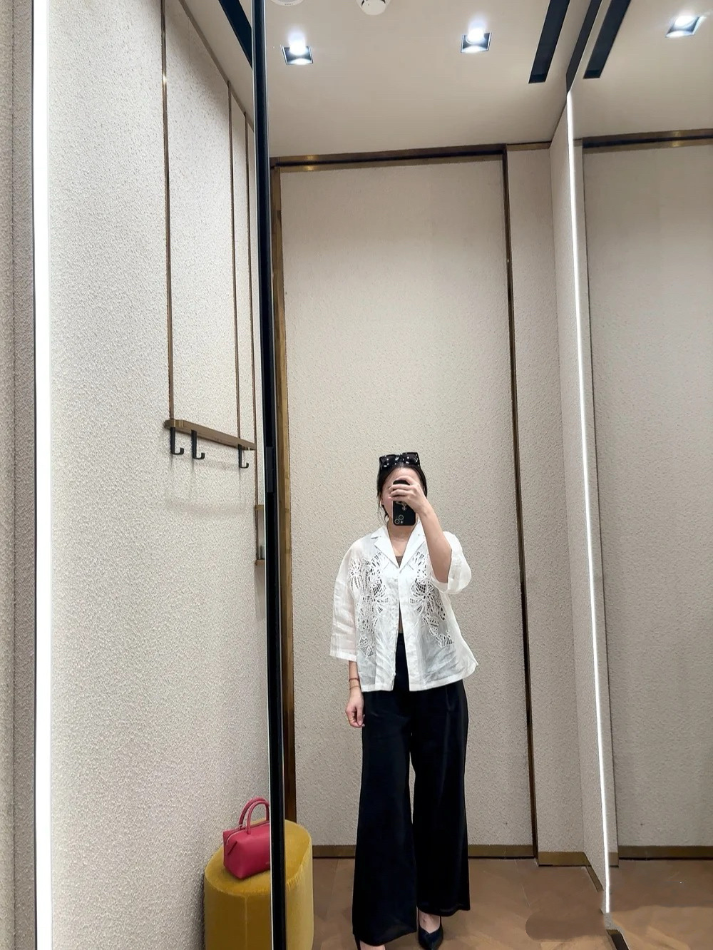 Elegant MM Embroidery Blouse: Fashionable and High-Quality Women's Top 6 i1746859625809 5564 0 5