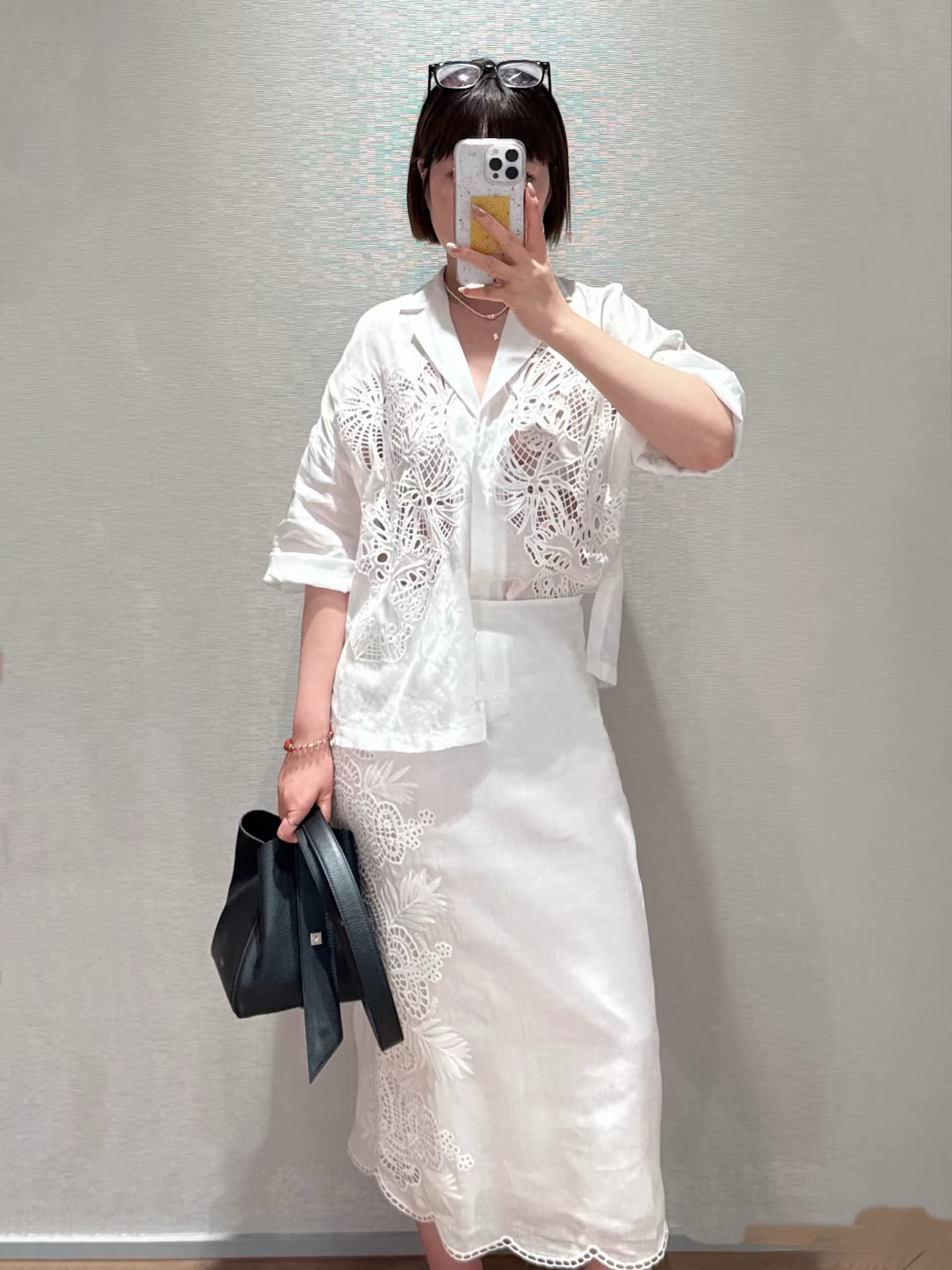 Elegant MM Embroidery Blouse: Fashionable and High-Quality Women's Top 1 i1746859625892 7928 0 2