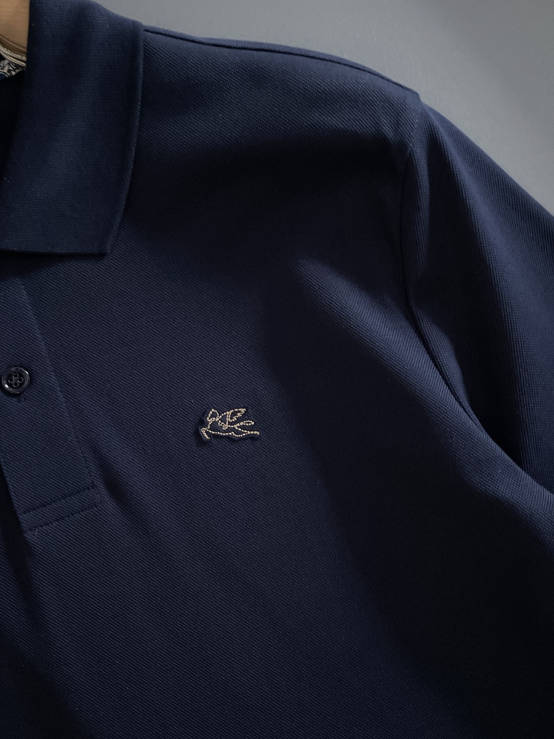 Hermes爱马仕2026ss夏季新款刺绣logo男士翻领Polo衫！经典商务男款，高端男装的天花板级别