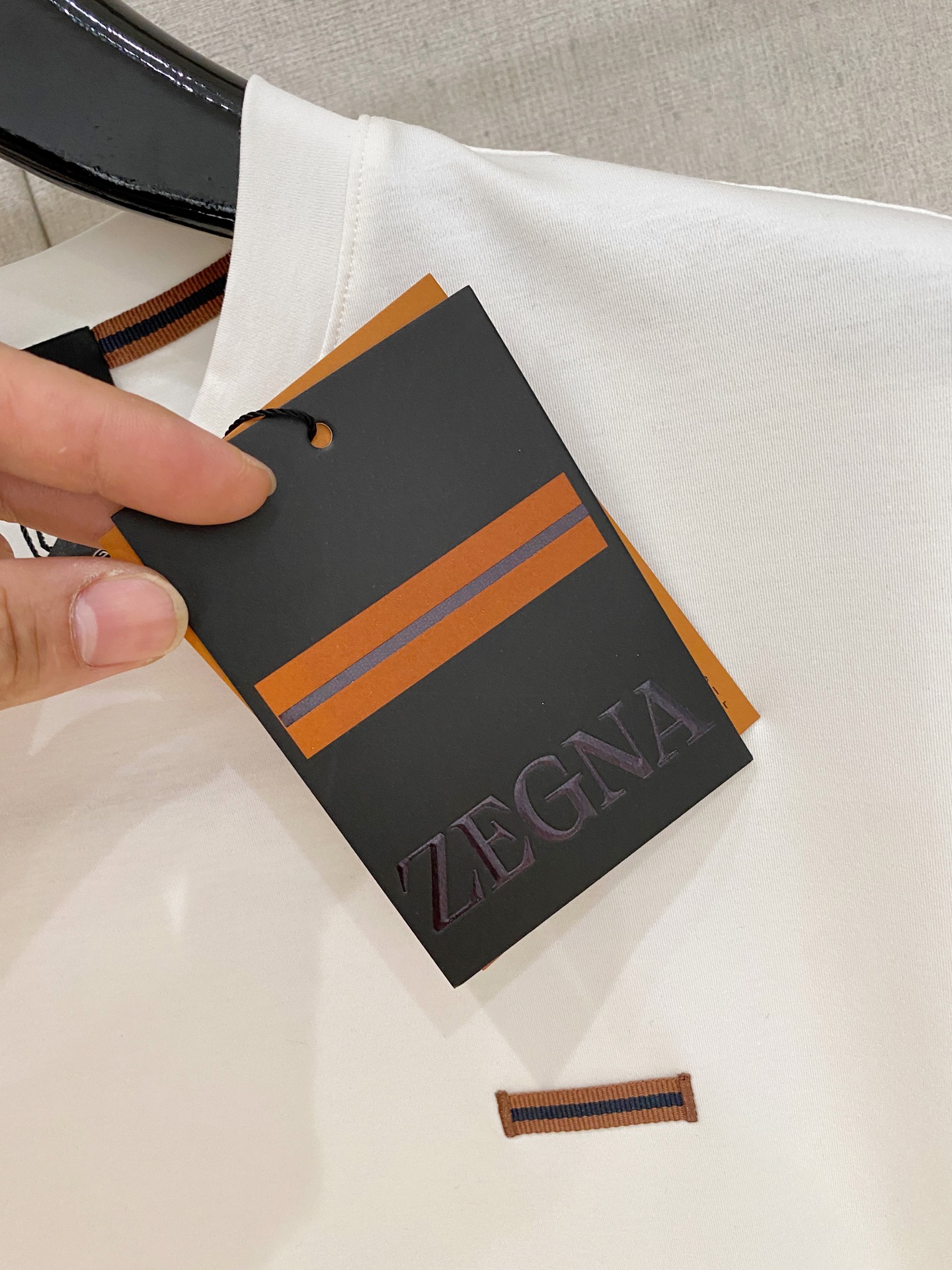 Zegna杰尼亚、新季新款春夏新款印花logo短袖T恤！选用棉中贵族PIMA棉的高端80支纱线，慕斯棉面
