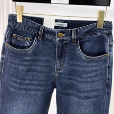 Loewe罗意威春夏新品牛仔 客供高级进口的丹宁原色面料,重磅环保植物酵素水洗工艺,提供了绝佳的舒适体验 Loewe罗意威春夏新品牛仔 客供高级进口的丹宁原色面料,重磅环保植物酵素水洗工艺,提供了绝佳的舒适体验