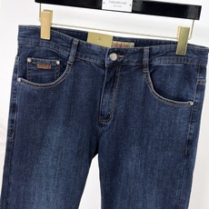 Hermes爱马仕春夏新品牛仔 客供高级进口的丹宁原色面料,重磅环保植物酵素水洗工艺,提供了绝佳的舒适体 Hermes爱马仕春夏新品牛仔 客供高级进口的丹宁原色面料,重磅环保植物酵素水洗工艺,提供了绝佳的舒适体