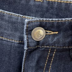 Hermes爱马仕春夏新品天丝牛仔 客供高级进口的丹宁原色面料,重磅环保植物酵素水洗工艺,提供了绝佳的舒 Hermes爱马仕春夏新品天丝牛仔 客供高级进口的丹宁原色面料,重磅环保植物酵素水洗工艺,提供了绝佳的舒
