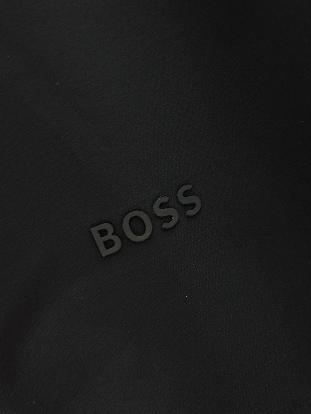 Boss、2026新品夹克马甲外套，时尚帅气，简约百搭款，胸前精致刺绣字母logo，定制原版面料，不仅挺括，保持潮流的廓