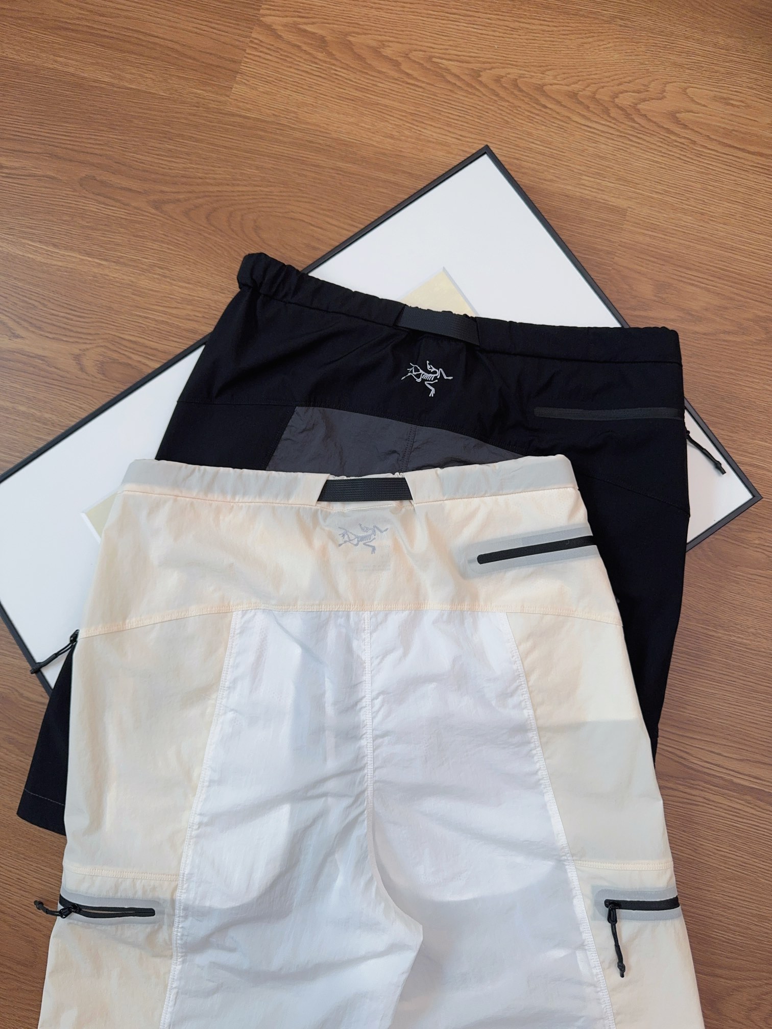 Pantalones cortos Arcteryx de secado rápido para hombre y mujer con bolsillos 8 i1749737044 1483 3