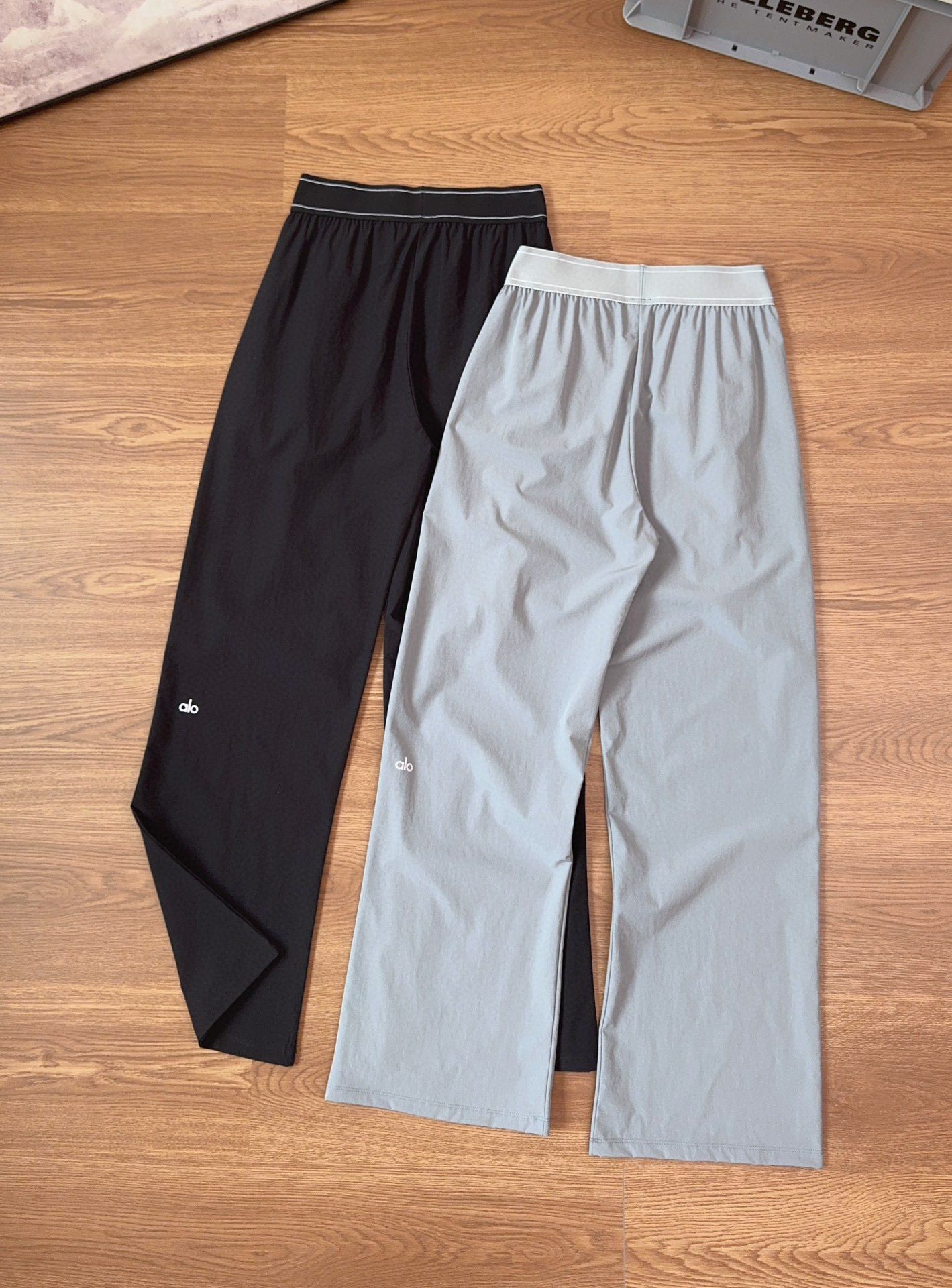 Alo Yoga Suit Up Trouser: Lightweight, Flattering Wide-Leg Pants for Women 8 i1755179760420 4957 0 6