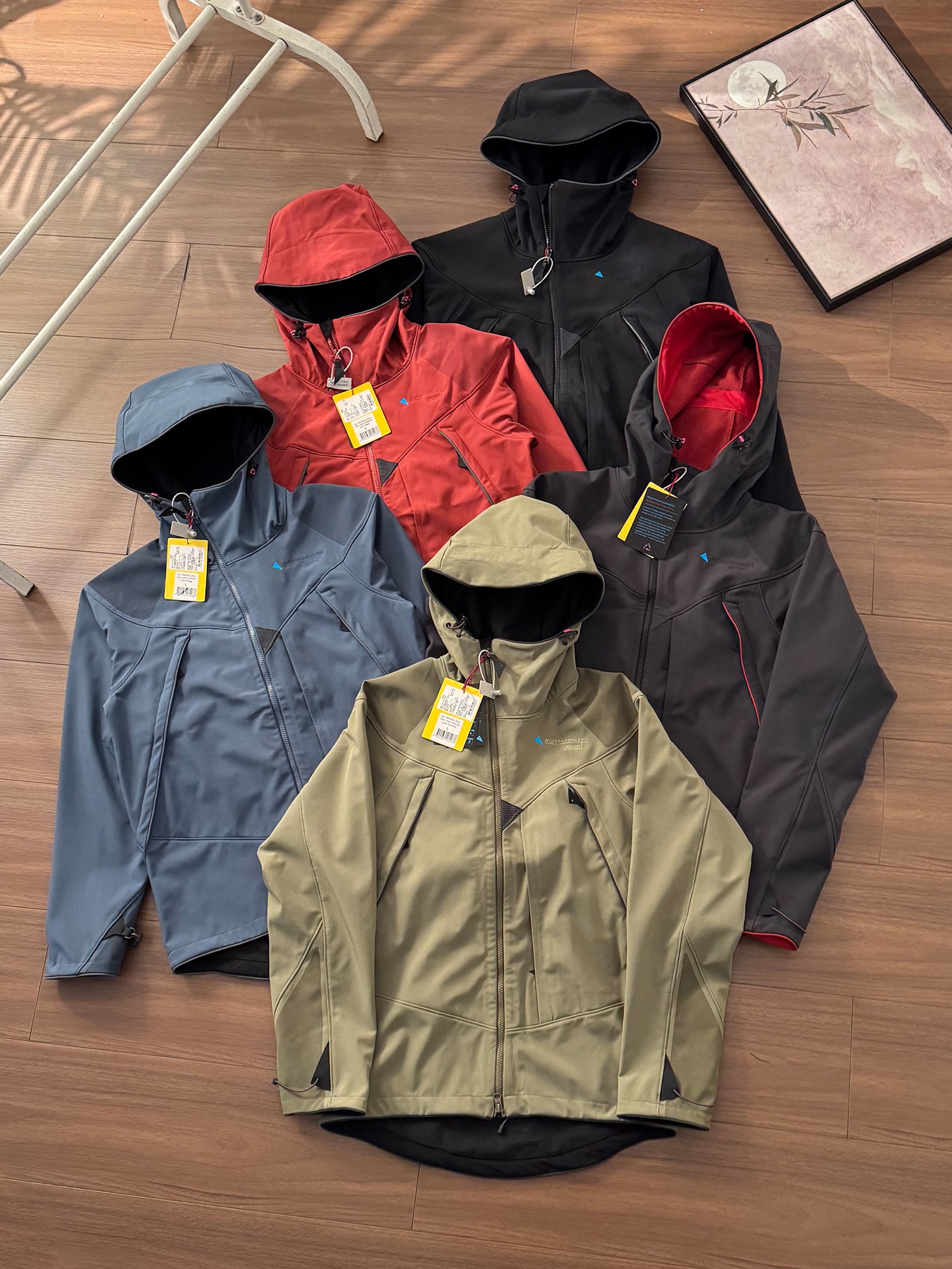 _d_J9sB0JDEO6xGAMfvykNVHKoxHWF8R52jxleHw