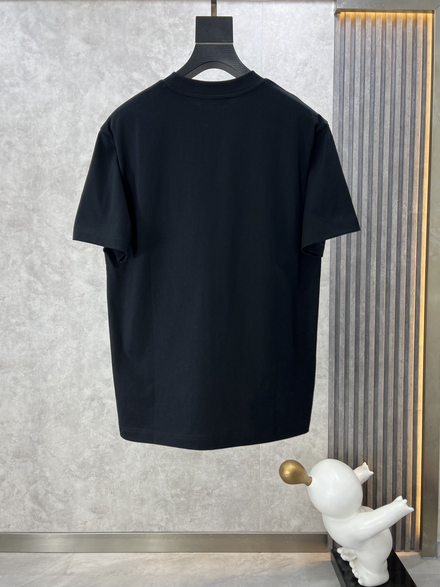 PRADA普拉达2024Ss最新款短袖T恤原标定制面料手感柔软穿着舒适做工精细.上身效果无敌帅气L码数S