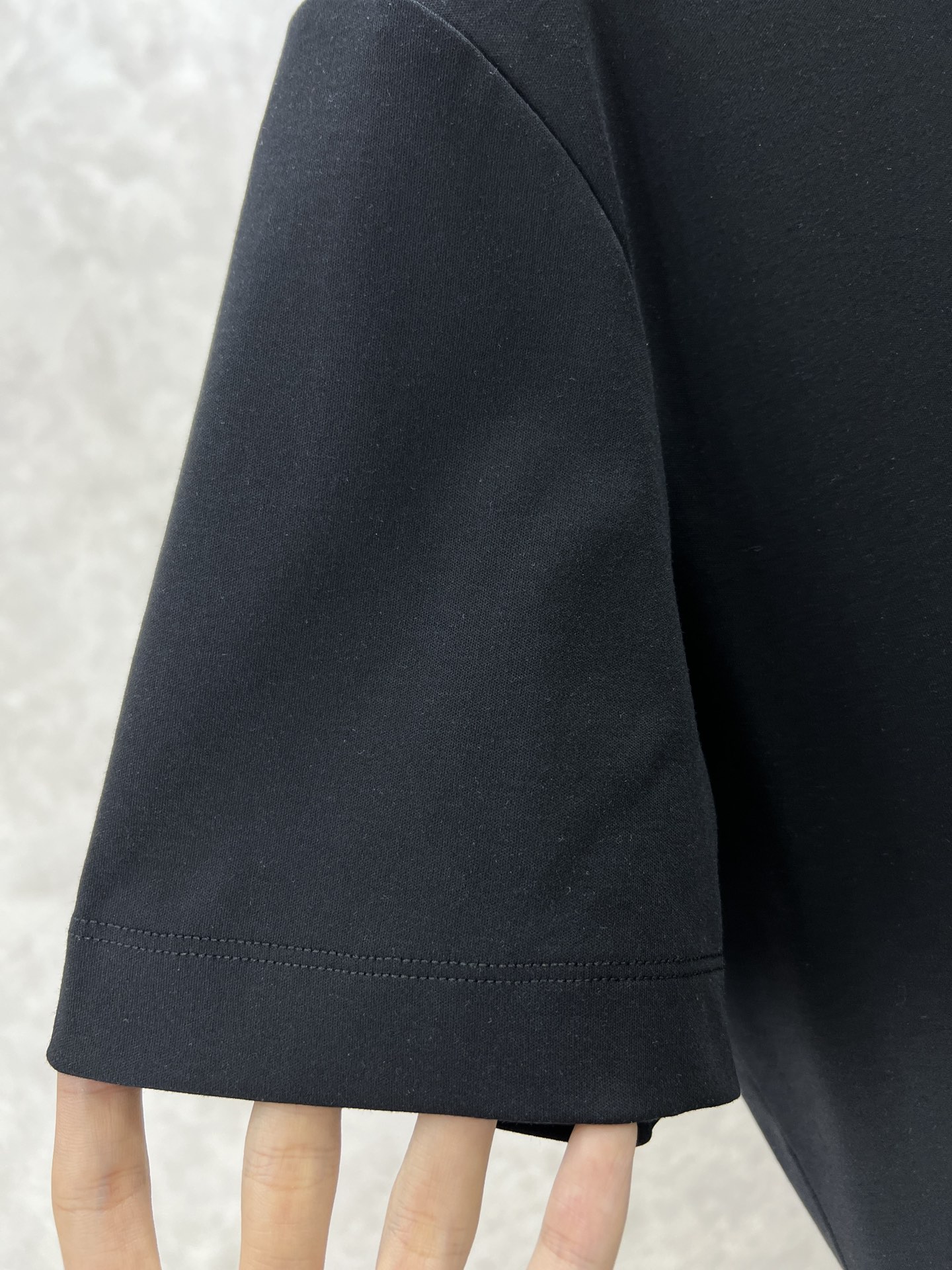 Burberry巴宝莉2024Ss最新款短袖T恤原标定制面料手感柔软穿着舒适做工精细.上身效果无敌帅气D