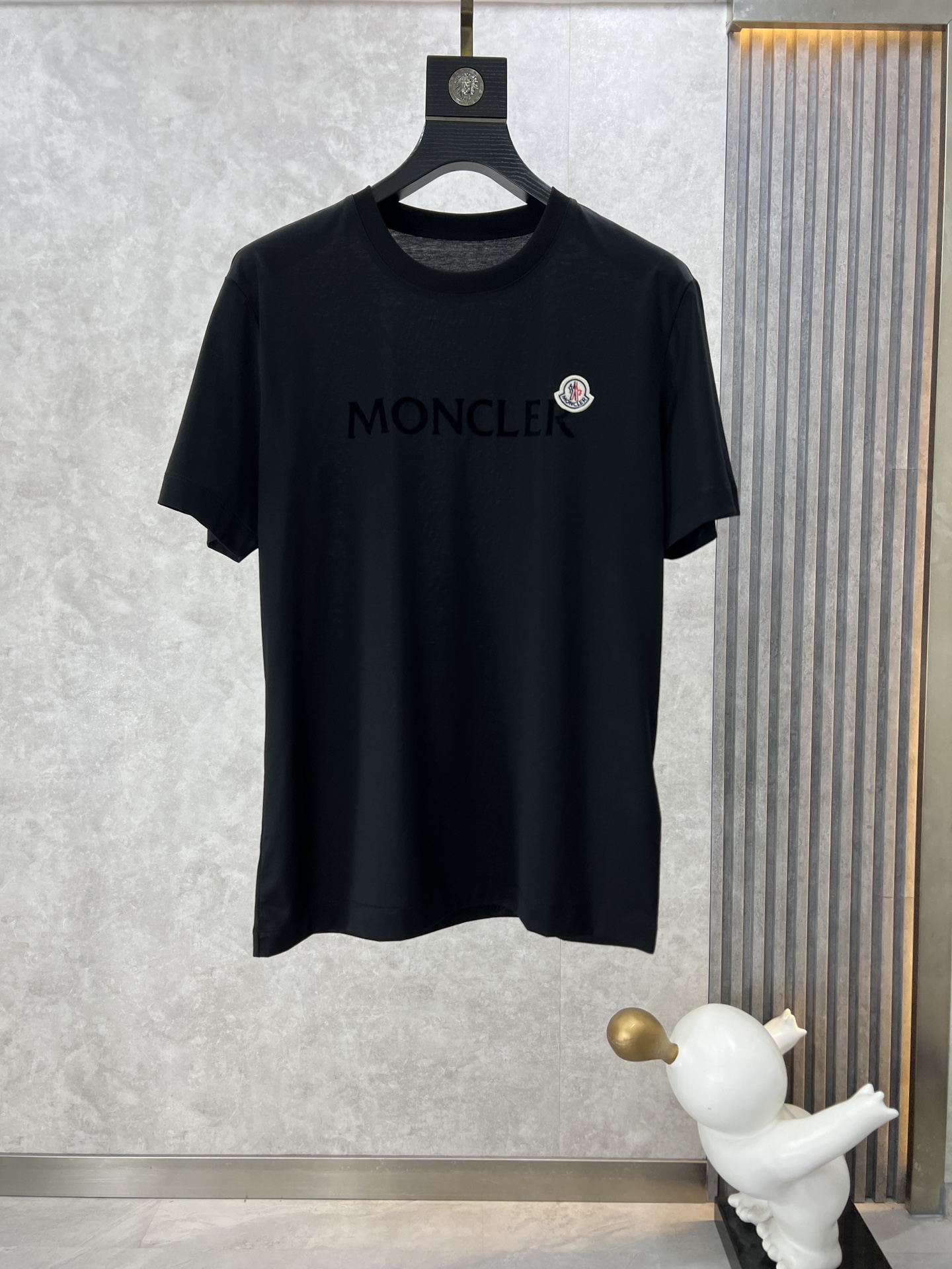 Moncler蒙口2024Ss最新款短袖T恤原标定制面料手感柔软穿着舒适做工精细.上身效果无敌帅气D码数