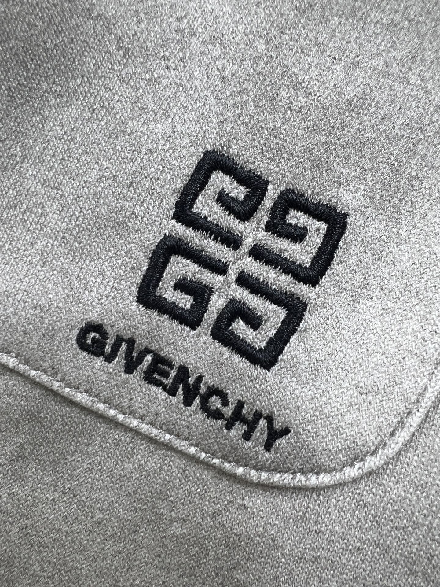 Givenchy纪梵希2024春夏新款松紧带休闲裤专柜定制面料透气舒适度高细节无可挑剔品牌元素设计理念体