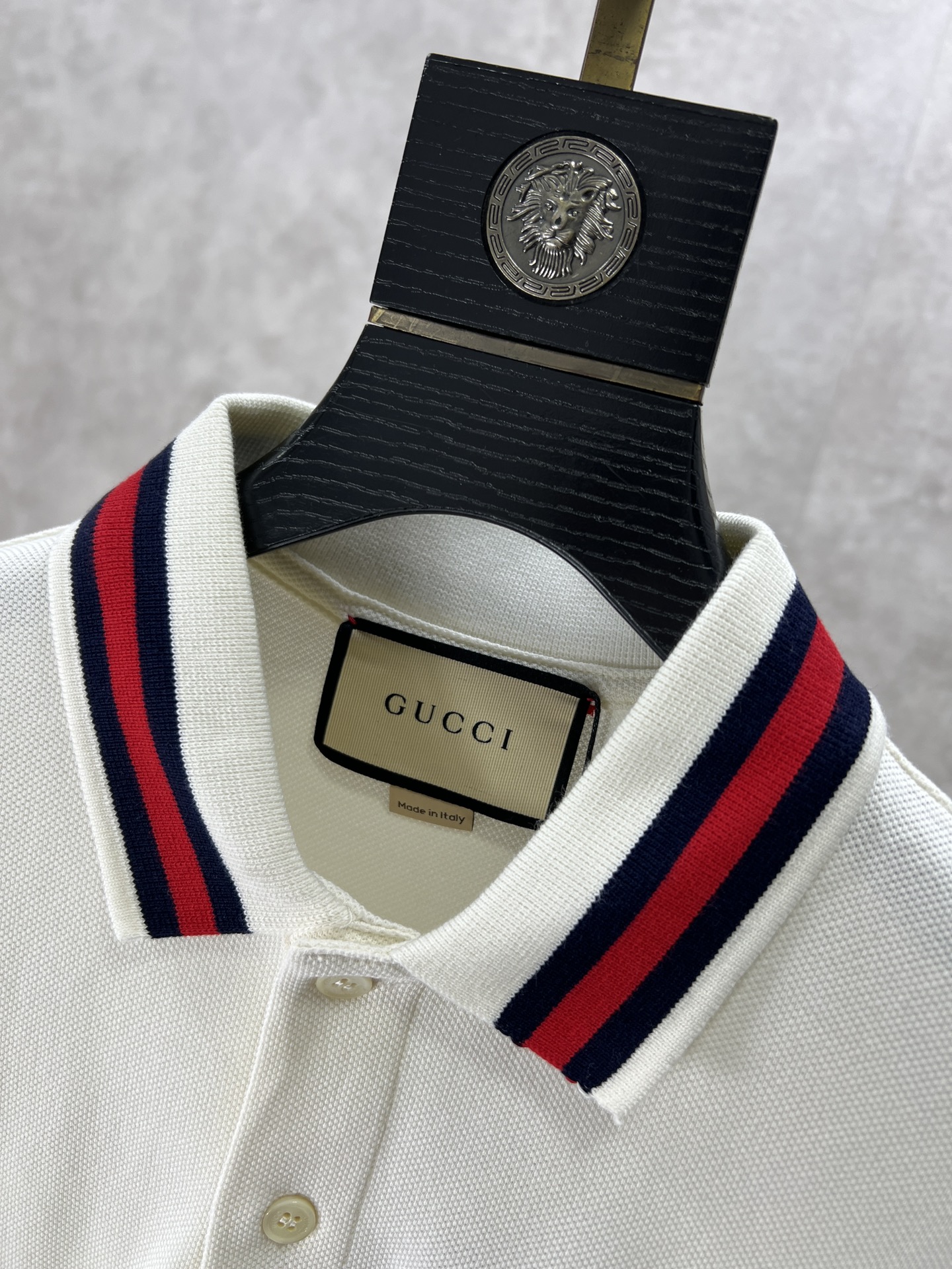 Gucci古奇2024夏季新款休闲短袖翻领Polo口袋购置配色设计！都市时尚简单休闲版型原汁原味的代工厂