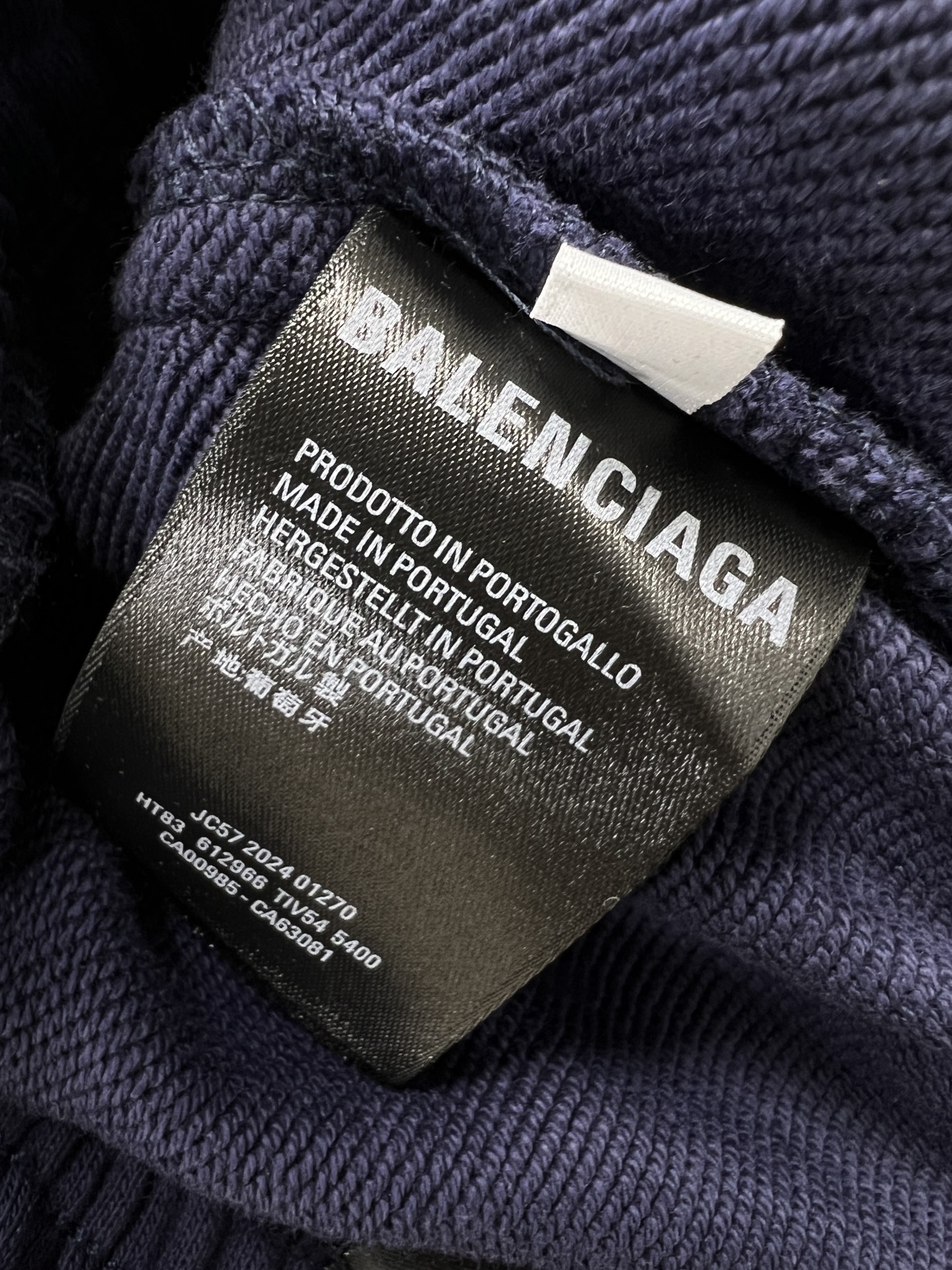 Balenciaga巴黎世家2024春夏新款短裤五分裤男女同款本款采用卷绒面料Unifit宽松版型中腰松