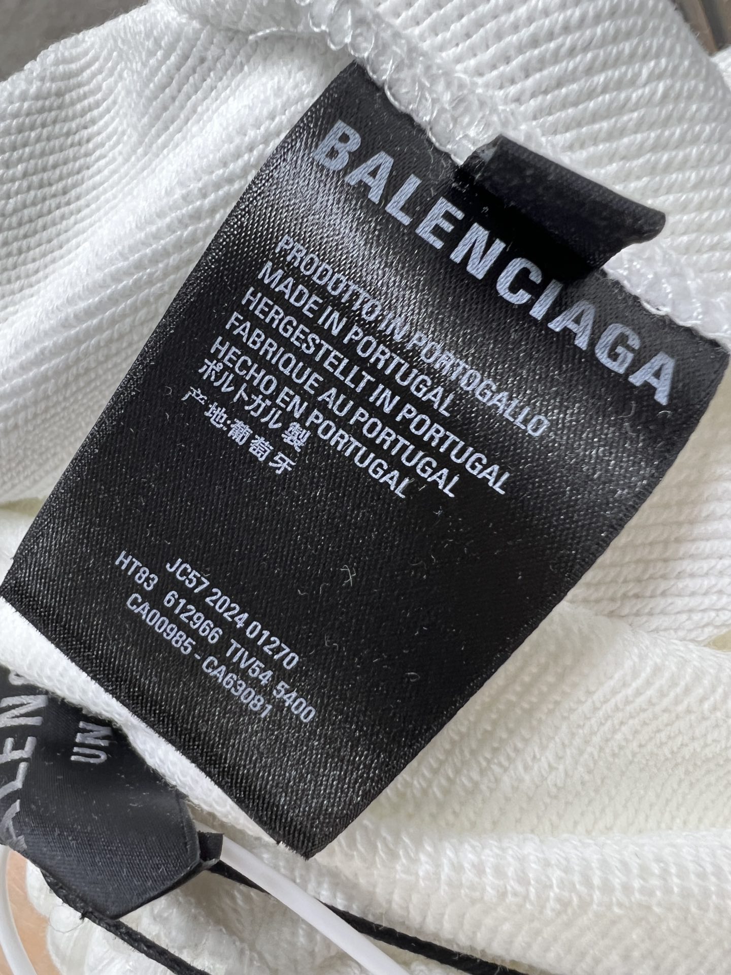 Balenciaga巴黎世家2024春夏新款短裤五分裤男女同款本款采用卷绒面料Unifit宽松版型中腰松