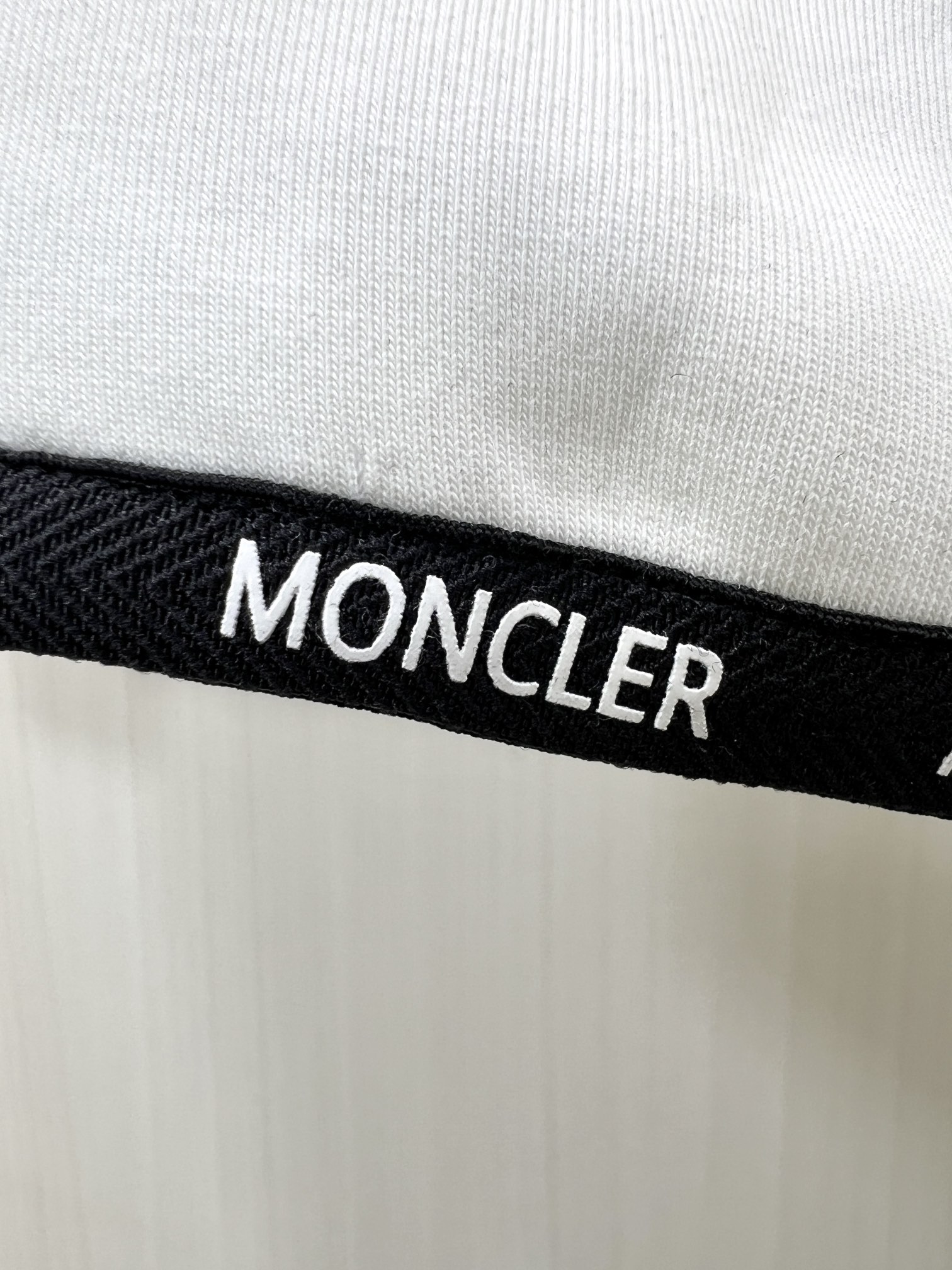 MONCLER蒙口2024早秋新款男士休闲套装百搭不限制年龄胸前标识LOGO印花设计！无论你是轻熟还是喜