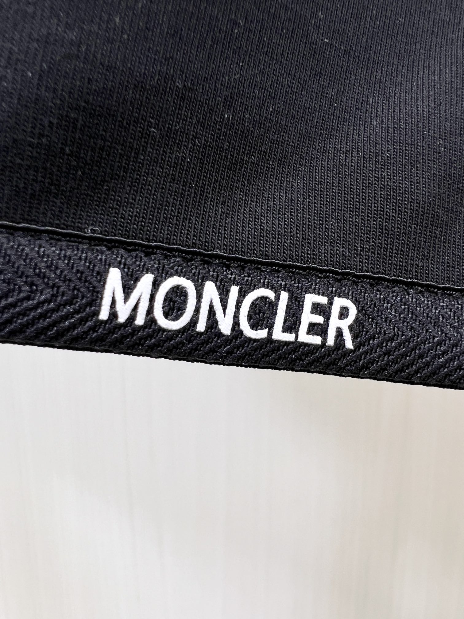 MONCLER蒙口2024早秋新款男士休外套百搭不限制年龄胸前标识LOGO印花设计！无论你是轻熟还是喜欢