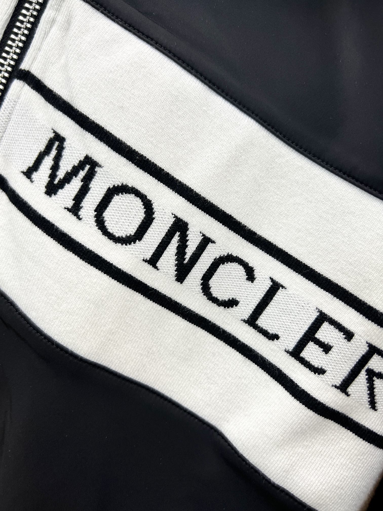 MONCLER蒙口2024早秋新款男士休外套百搭不限制年龄胸前标识LOGO印花设计！无论你是轻熟还是喜欢