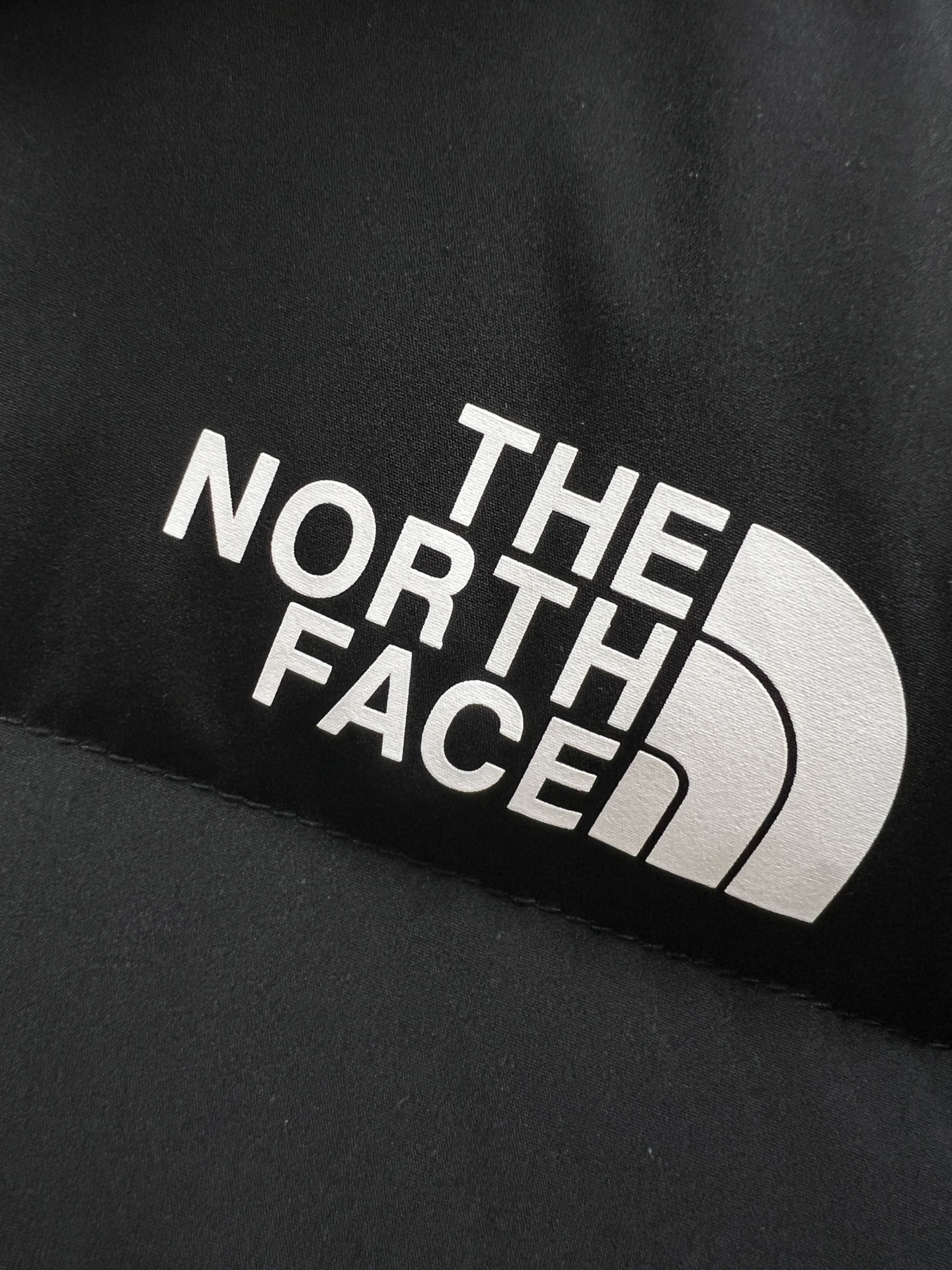 TheNorthFace联名HYKE连帽羽绒服代工厂跟单出品！GORE-TEX专业面料国标广检90%绒蓬