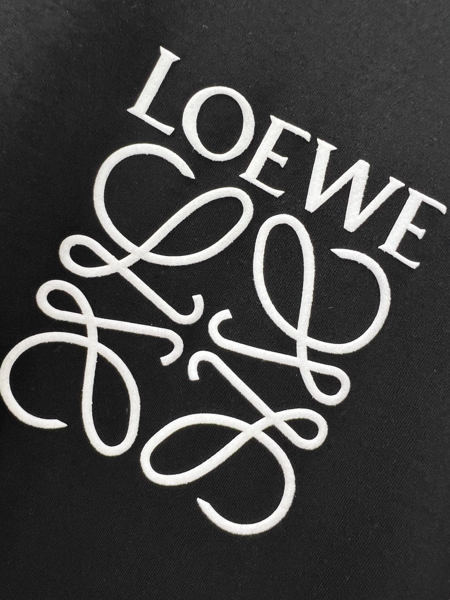 LOEWE罗意威24ss秋冬新款圆领打底衫时尚休闲精选进口高密度面料精致原版logo打造舒适性与透气性兼