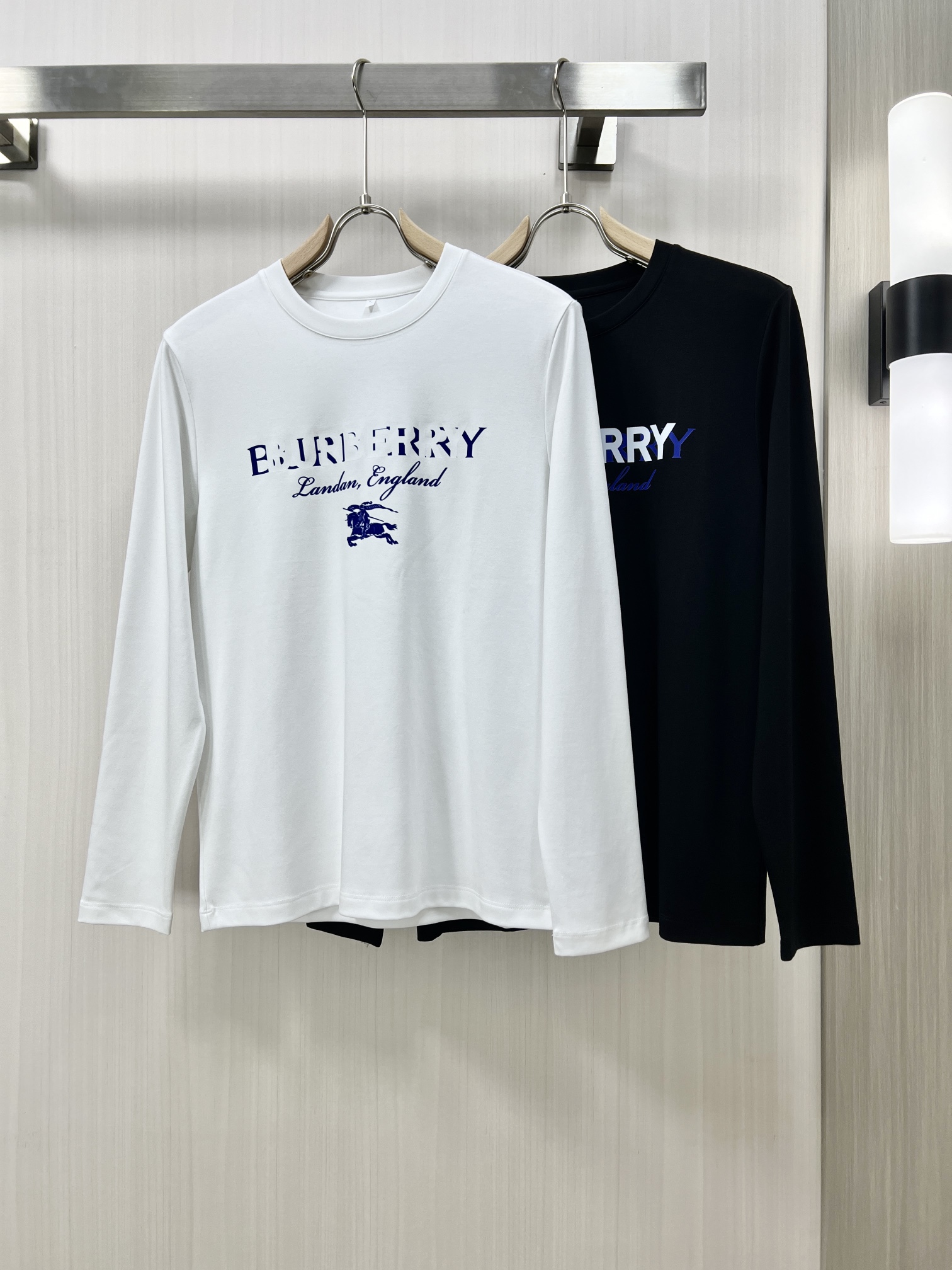 BURBERRY巴宝莉24ss秋冬新款圆领打底衫时尚休闲精选进口高密度面料精致原版logo打造舒适性与透