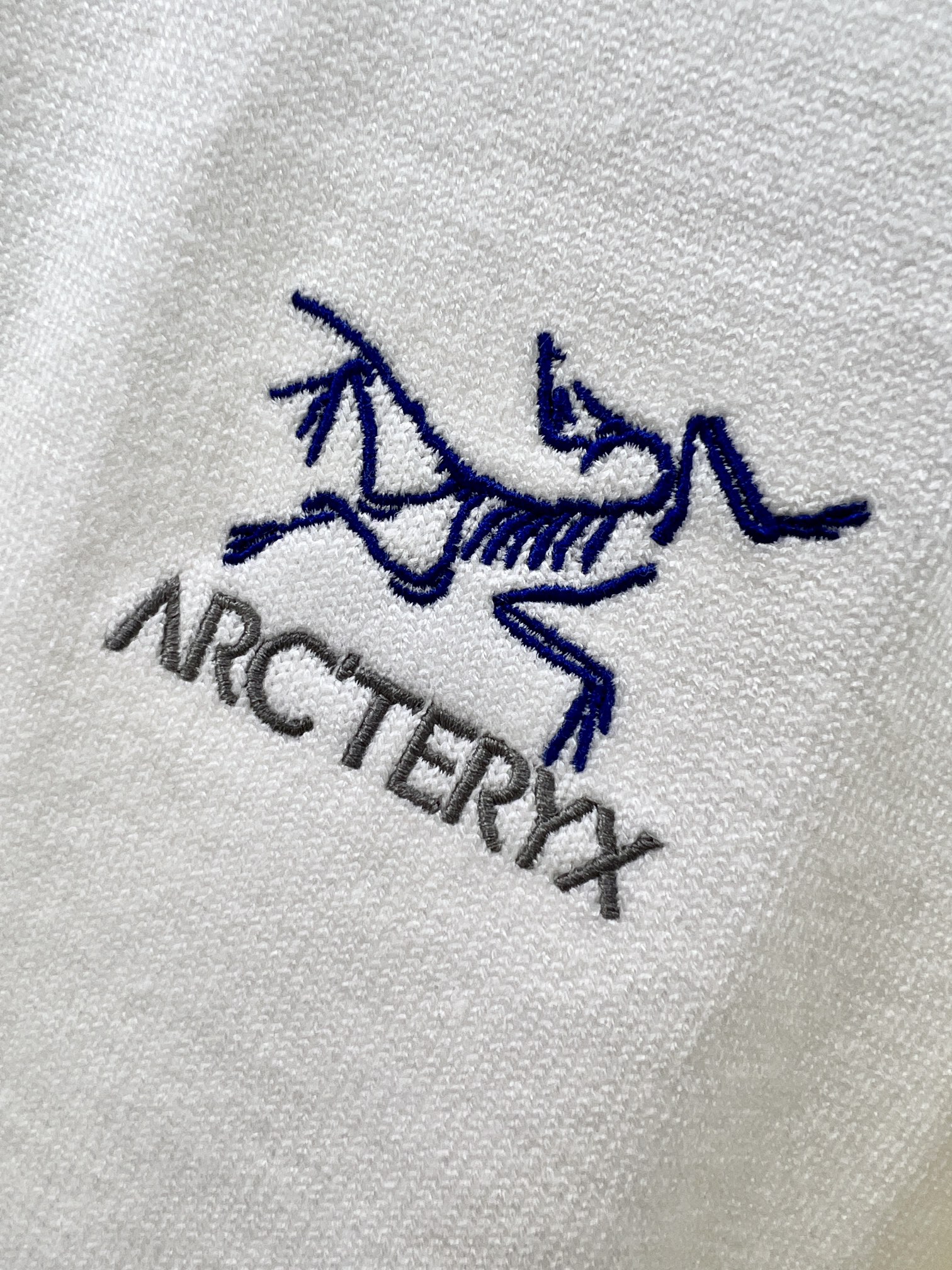 ARCTERYX始祖鸟24ss秋冬新款羊毛混纺圆领套头毛衣长袖毛衣羊毛衫打底衫高端版本！专柜定制面料透气