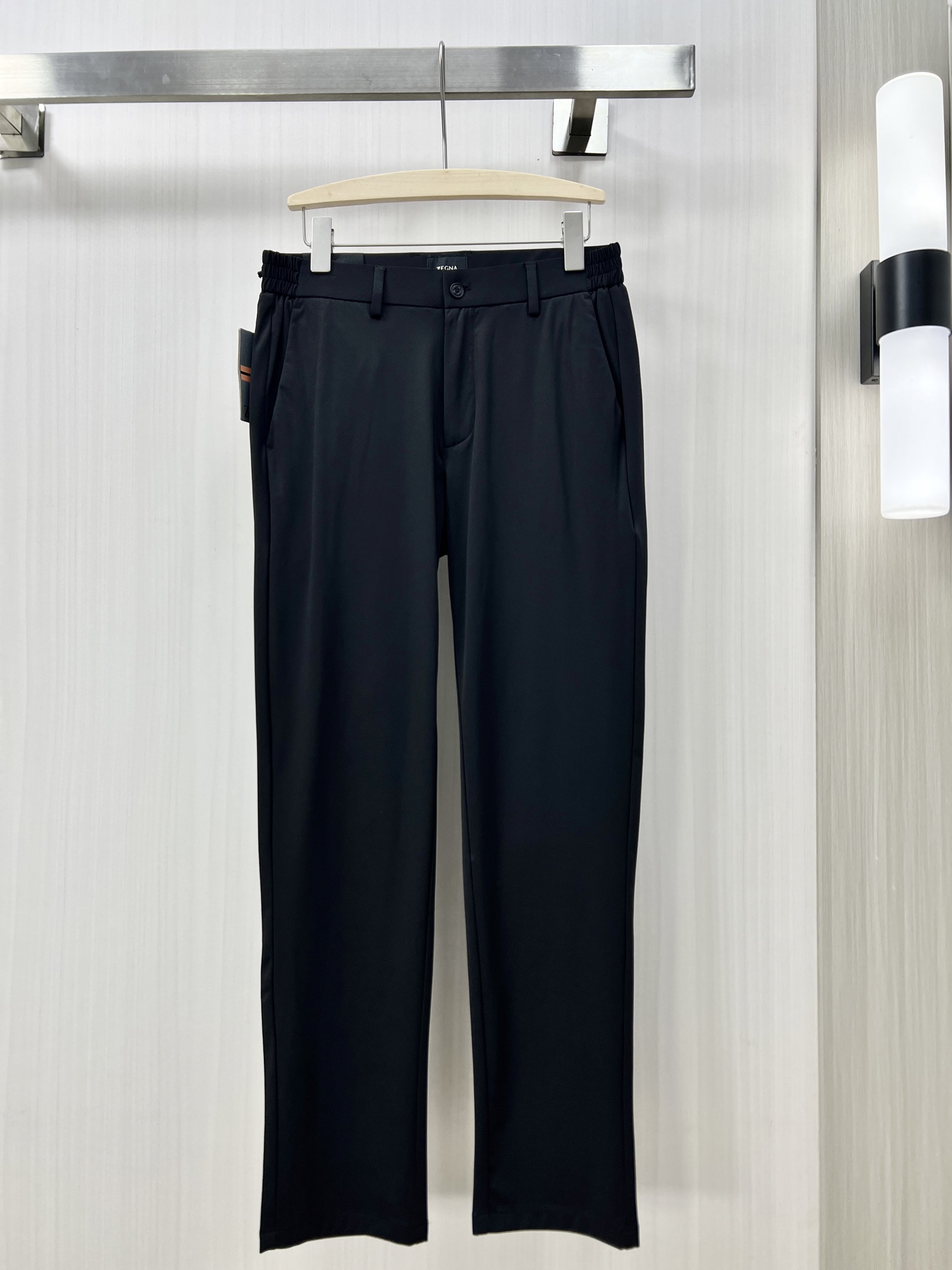 NO:121693,.ZEGNA High-end quality 25 new men's fashionable casual pants High-quality custom original fabrics, high-quality custom hardware accessories Special touch and super texture Comfortable and soft breathable Casual and loose fit wm Size 30-38,,zegna,alexander wang19860909.ZEGNA 杰尼亚 高端品质 25新款男士时尚休闲裤 高品质定制原版面料、高品质定制五金配件 皮肤特别手感、超级质感 舒适柔软透气 休闲宽松版型wm 尺码30-38,,zegna,alexander wang,Men's clothing