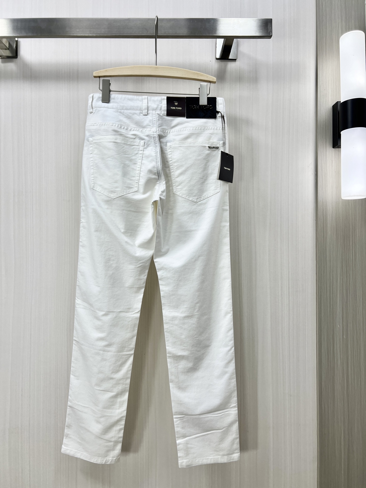 High-Quality Tom Ford Men’s Fashion Pants with Custom Fabric and Hardware, Size 30-38 - 图片 2