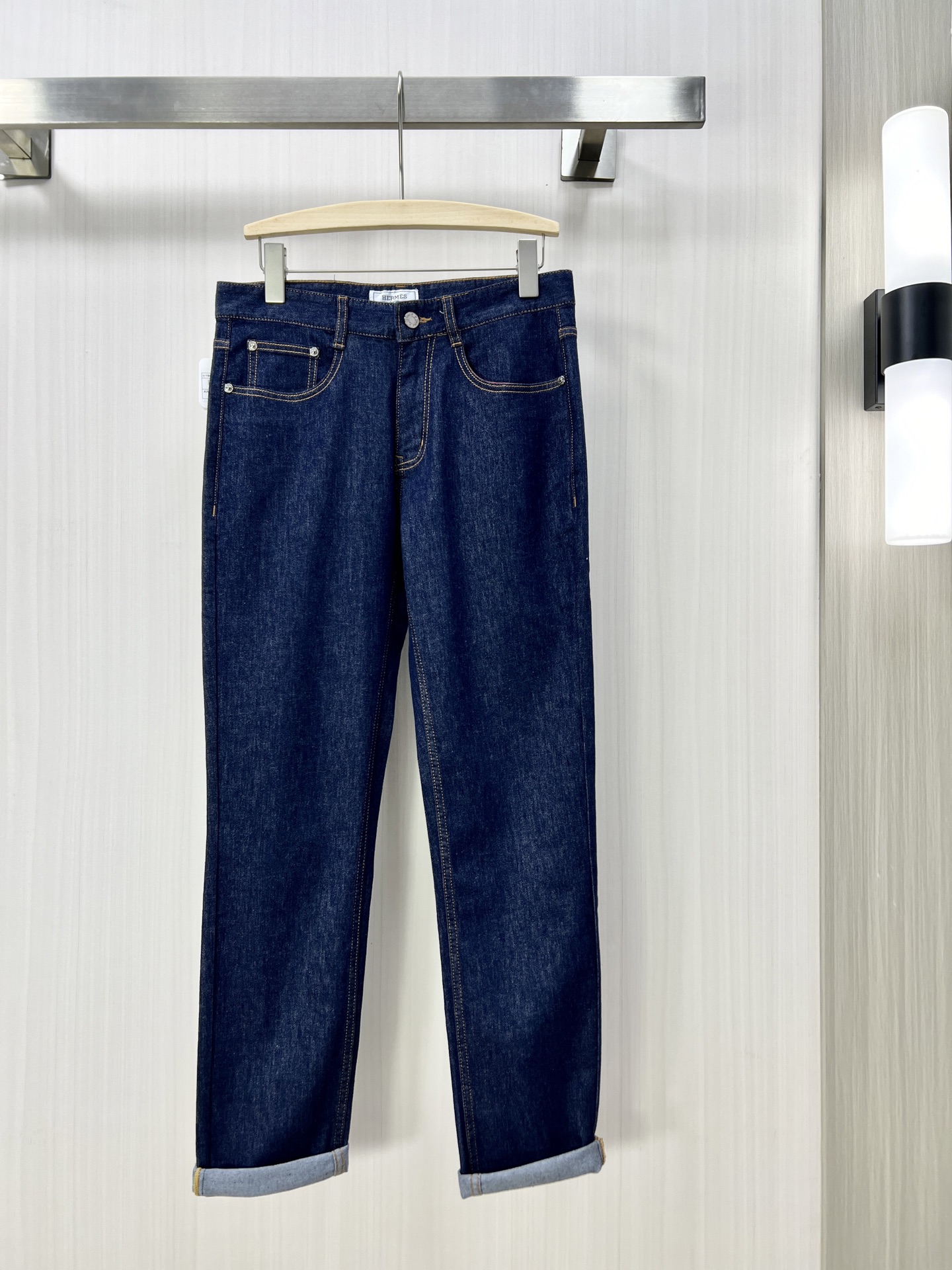 NO:134459,.HEMES Hermes 25ss new men's fashionable casual pants High-quality custom original fabrics, high-quality custom hardware accessories Special touch and super texture Comfortable and soft breathable Casual style wm Size 30-38,,hermes,alexander wang19860909.HEMES 爱马仕 25ss新款男士时尚休闲裤 高品质定制原版面料、高品质定制五金配件 皮肤特别手感、超级质感 舒适柔软透气 休闲版型wm 尺码30-38,,hermes,alexander wang,Men's clothing