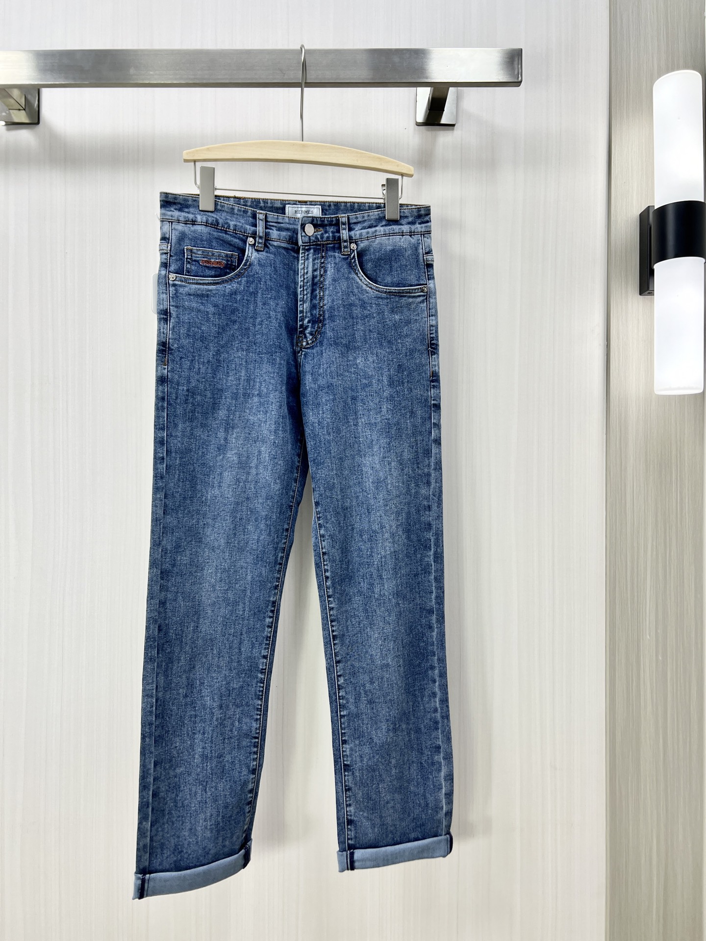 NO:134465,.HEMES Hermes 25ss new men's fashionable casual pants High-quality custom original fabrics, high-quality custom hardware accessories Special touch and super texture Comfortable and soft breathable Casual style wm Size 30-38,,hermes,alexander wang19860909.HEMES 爱马仕 25ss新款男士时尚休闲裤 高品质定制原版面料、高品质定制五金配件 皮肤特别手感、超级质感 舒适柔软透气 休闲版型wm 尺码30-38,,hermes,alexander wang,Men's clothing