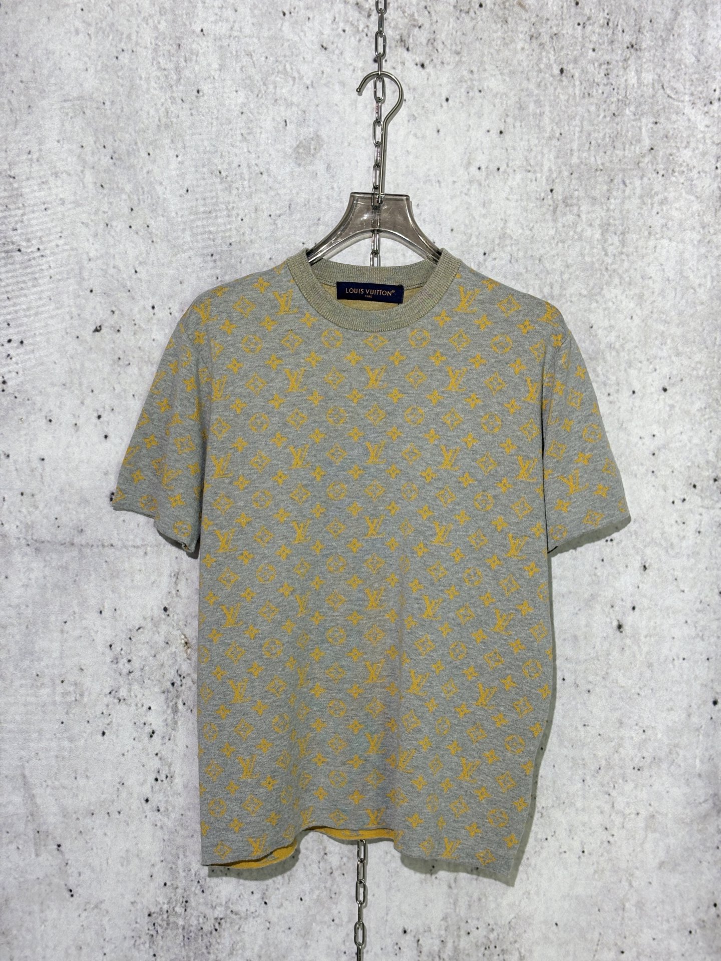 루이비통 2026SS 로고 라운드넥 반팔 티셔츠 남녀공용 11607 Louis Vuitton T Shirt