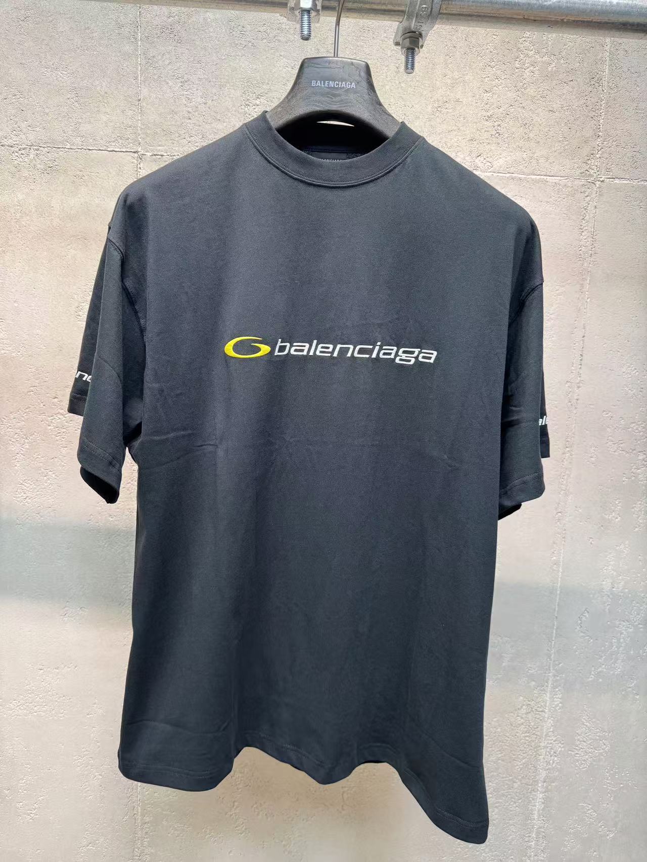 발렌시아가 남성 반팔 102932 Balenciaga T Shirt