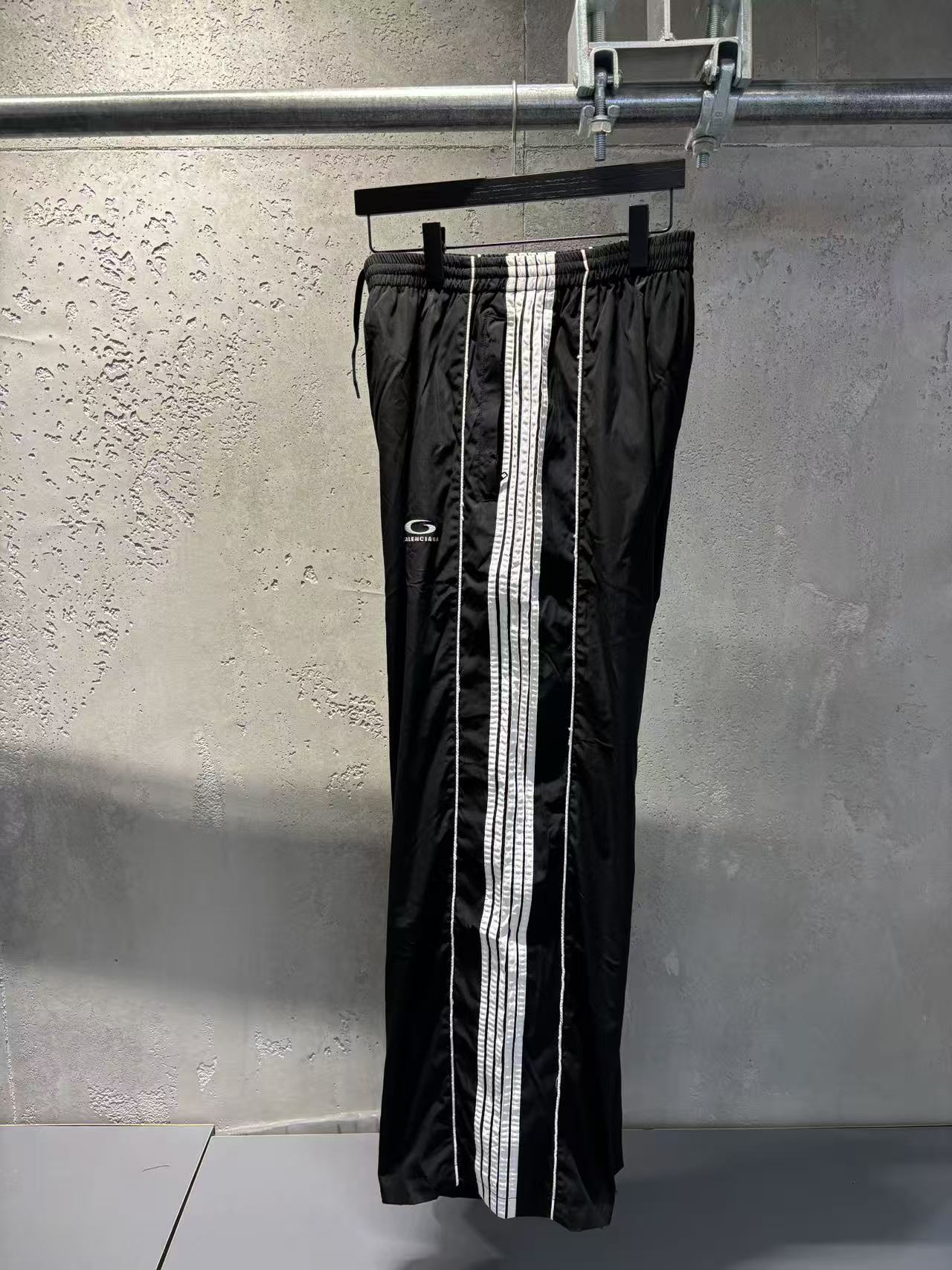 발렌시아가 남성 바지 102904 이미지 6