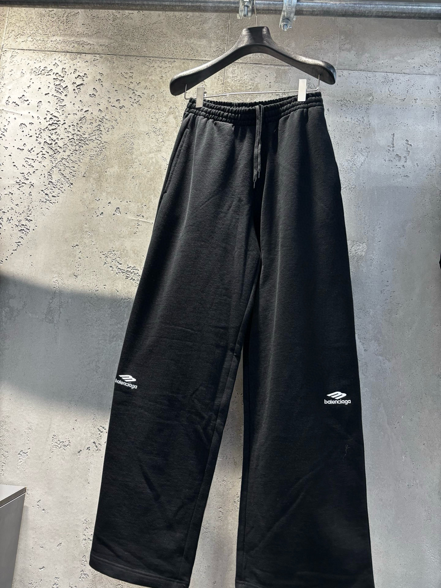 발렌시아가 남성 바지 102898 이미지 4