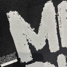 Book Tote 手袋由 Dior 女装创意总监玛丽亚·嘉茜娅·蔻丽 (Maria Grazia Ch Book Tote 手袋由 Dior 女装创意总监玛丽亚·嘉茜娅·蔻丽 (Maria Grazia Ch