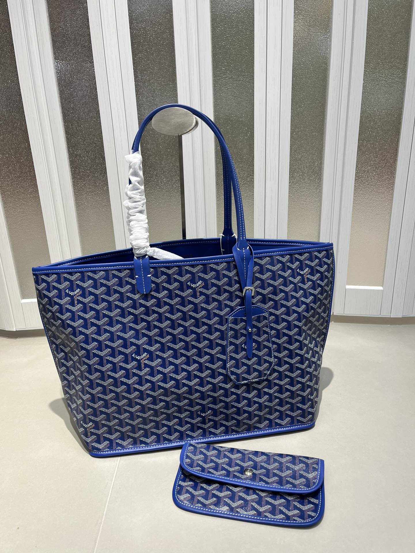 双面中号专柜对版升级版。❤️goyard（戈雅）经多次研究与改良，不断提升面料与皮质，全方位独家定制™️只为不断达到客户