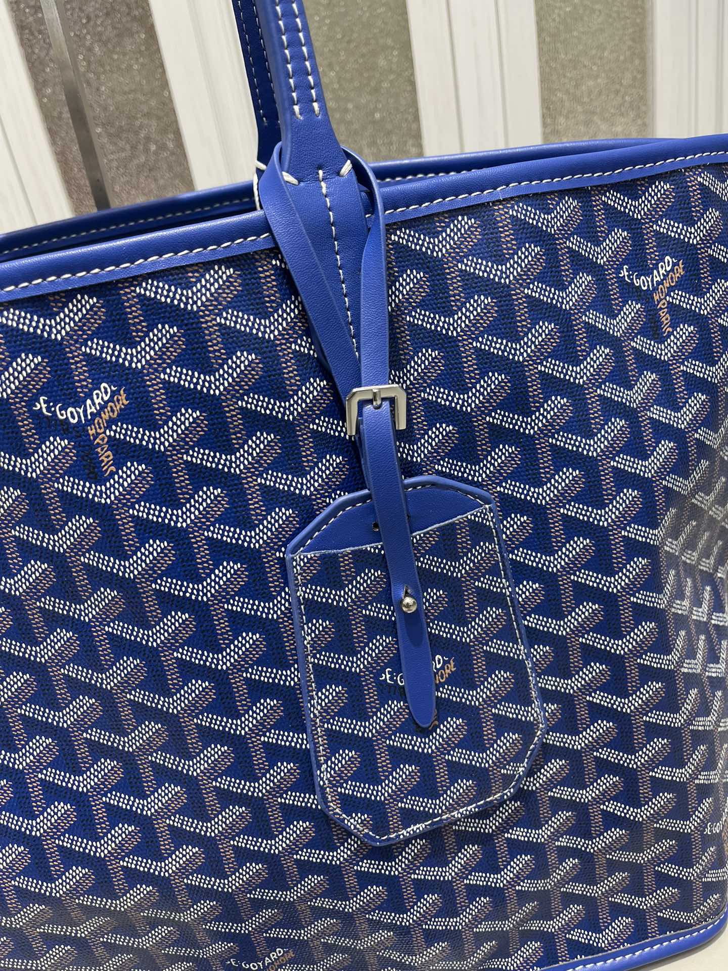 双面中号专柜对版升级版。❤️goyard（戈雅）经多次研究与改良，不断提升面料与皮质，全方位独家定制™️只为不断达到客户