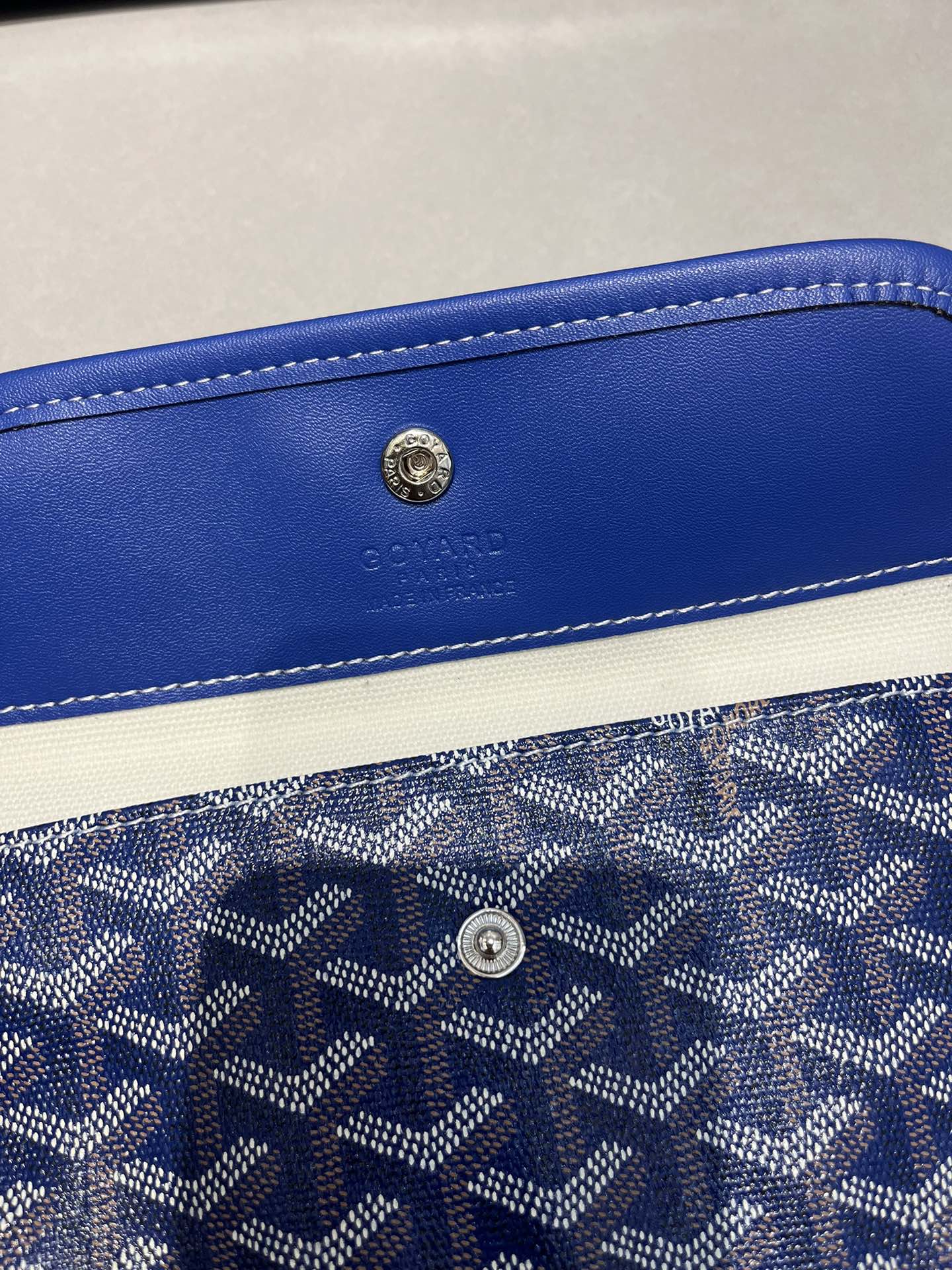 双面中号专柜对版升级版。❤️goyard（戈雅）经多次研究与改良，不断提升面料与皮质，全方位独家定制™️只为不断达到客户