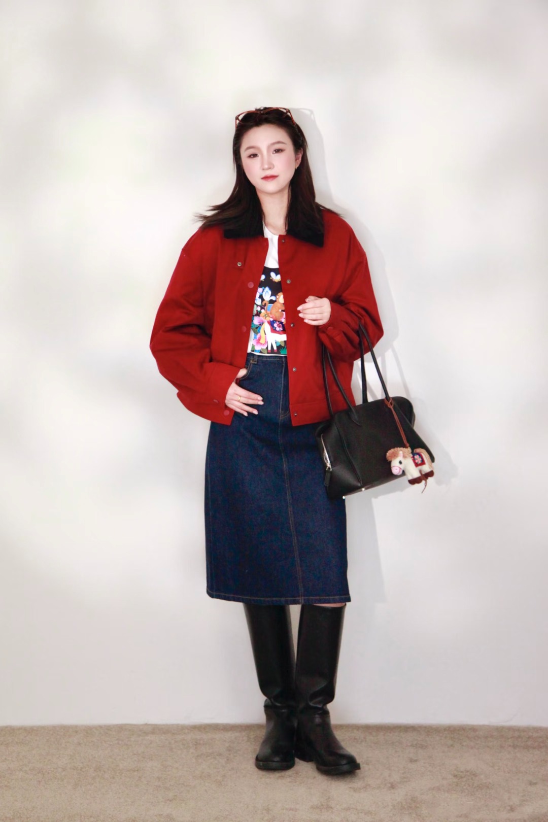 Beautiful red color, with a retro and noble atmosphere wrapped in a play - Comprehensive 6