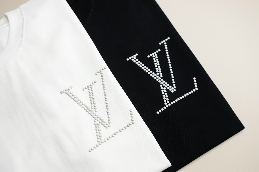 款LV*最顶级版本最新烫钻工艺款潮流纯棉短袖最顶级的品质专柜原单短袖顶级制作工艺进口面料专柜款独特设计采