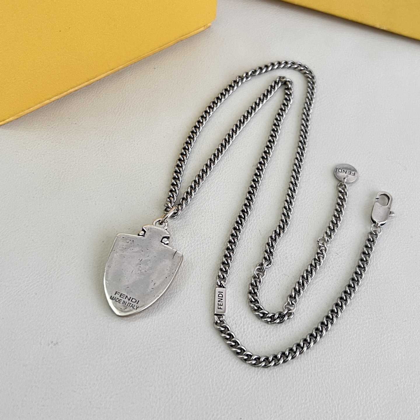 Accessories Style Beige Accessories Accessories Accessories detail image 6 from source 780503