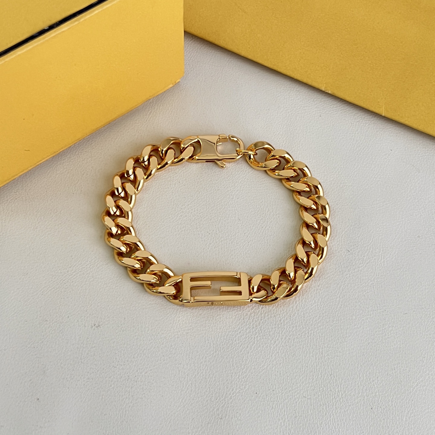 Accessories Style Beige Accessories Accessories Accessories detail image 6 from source 780610