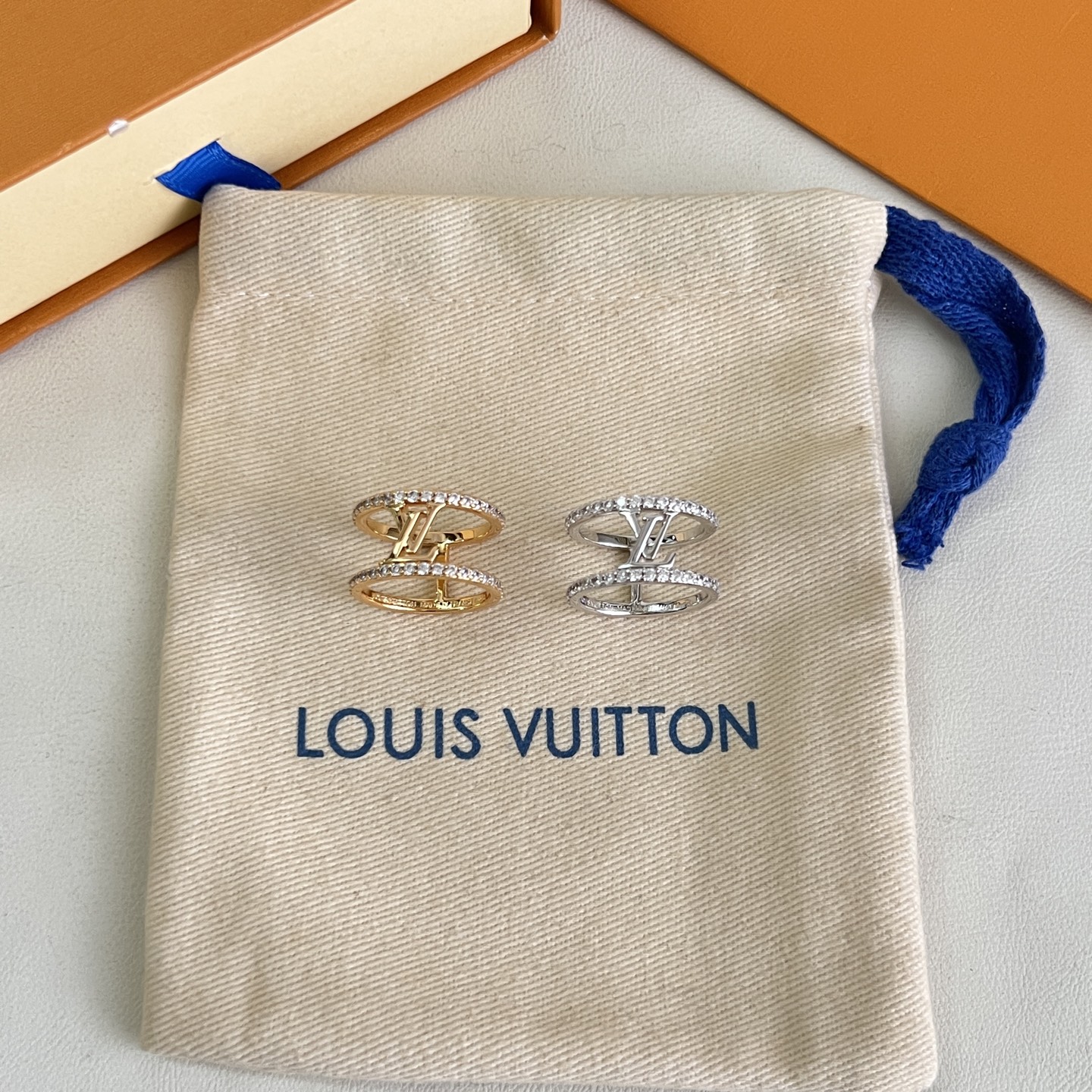 】。新款。原单货LV 戒指🔹🔹Louis Vuitton 路易威登 戒指🔹专柜一致材质 火爆款出货 设计