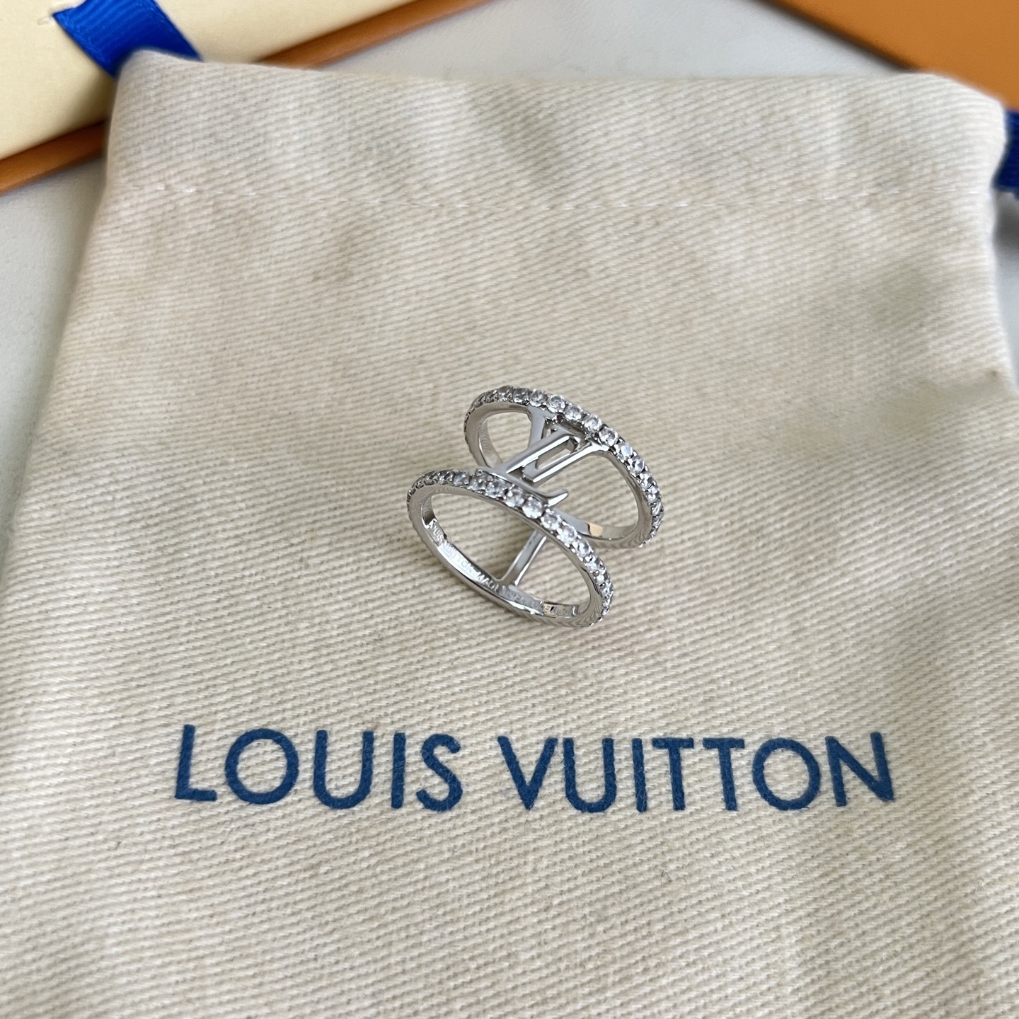 】。新款。原单货LV 戒指🔹🔹Louis Vuitton 路易威登 戒指🔹专柜一致材质 火爆款出货 设计