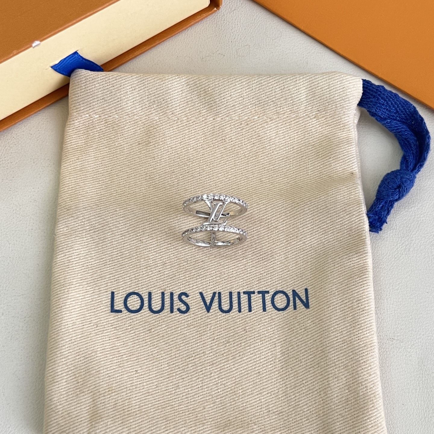 】。新款。原单货LV 戒指🔹🔹Louis Vuitton 路易威登 戒指🔹专柜一致材质 火爆款出货 设计