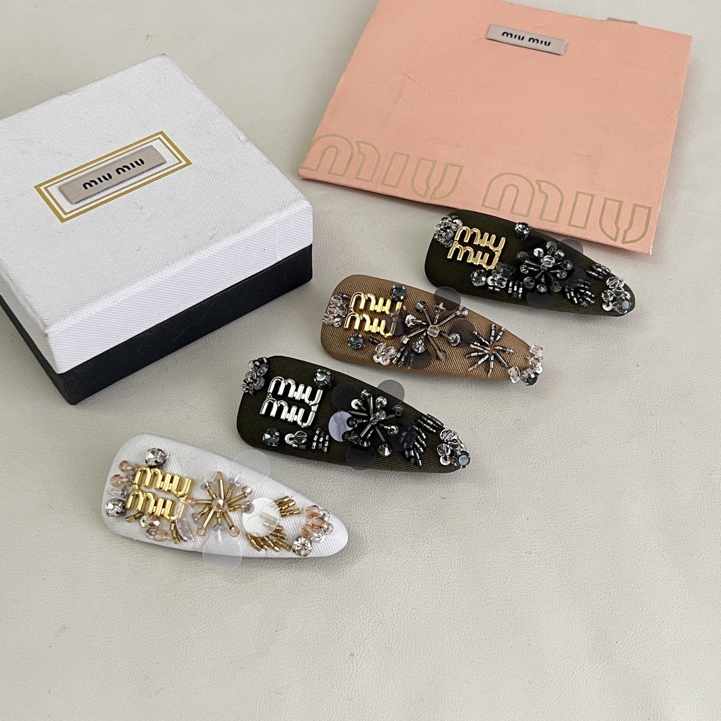 】miumiu  发夹 出口订单最美单品 高级感十足 送礼自用都nice