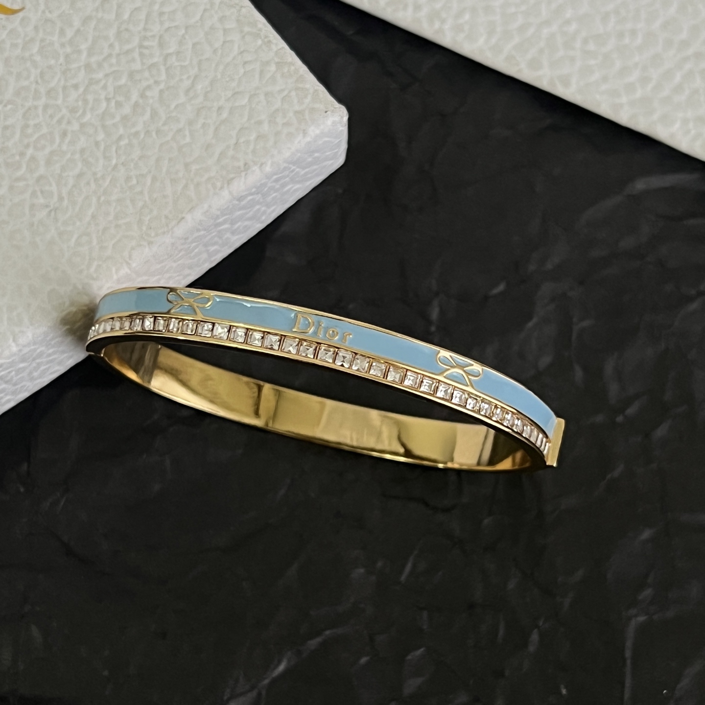 】👑Dior 迪奥  中古 手镯 专柜一致上新 精选原版一致 黄铜材质 甜美气质高雅。