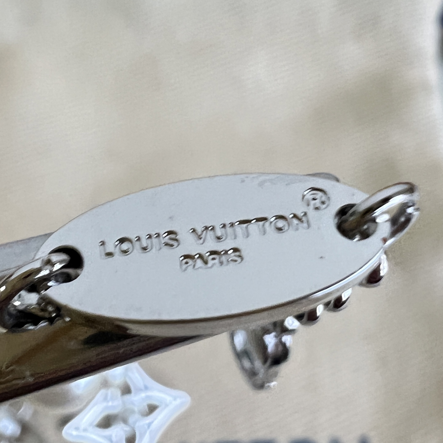】原单货 LV 手链🔹🔹Louis Vuitton 路易威登 🔹专柜一致材质 火爆款出货 设计独特 复古