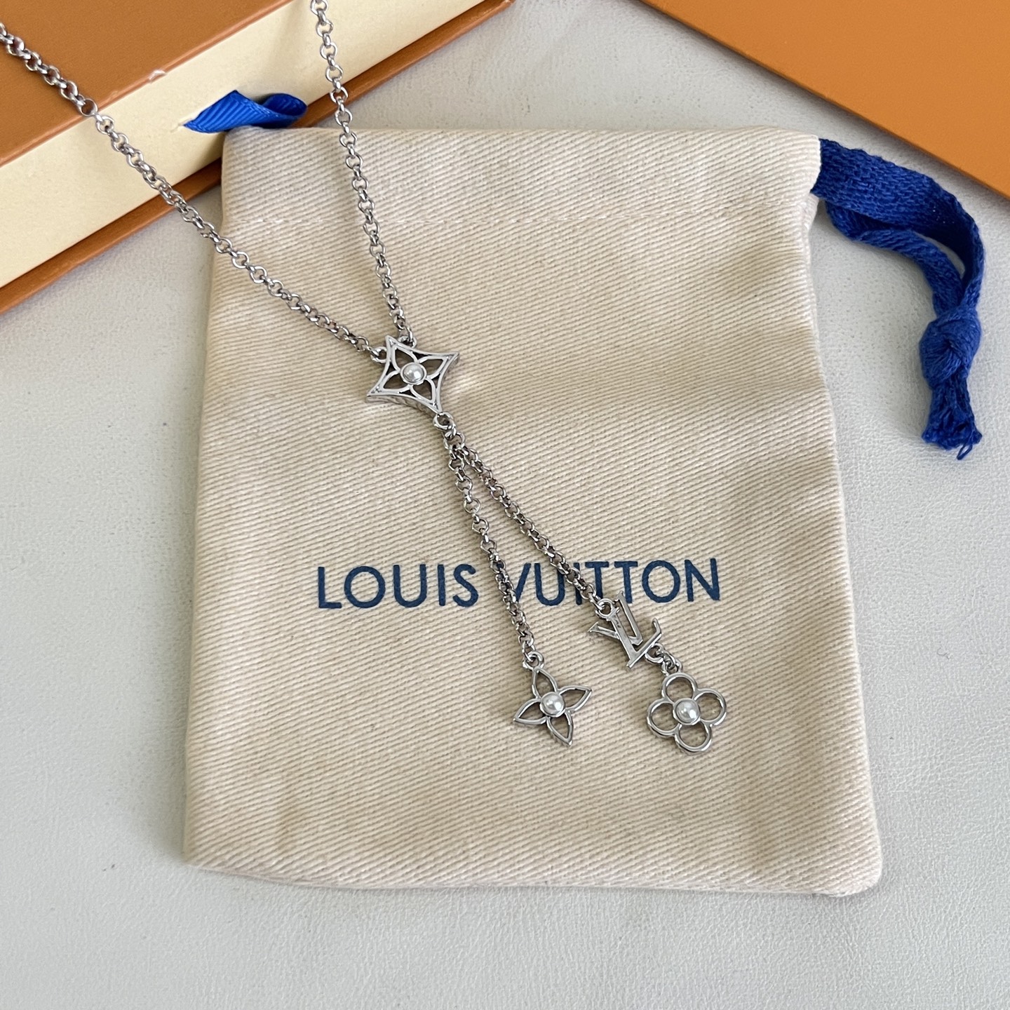 】原单货 LV 项链🔹🔹Louis Vuitton 路易威登 🔹专柜一致材质 火爆款出货 设计独特 复古