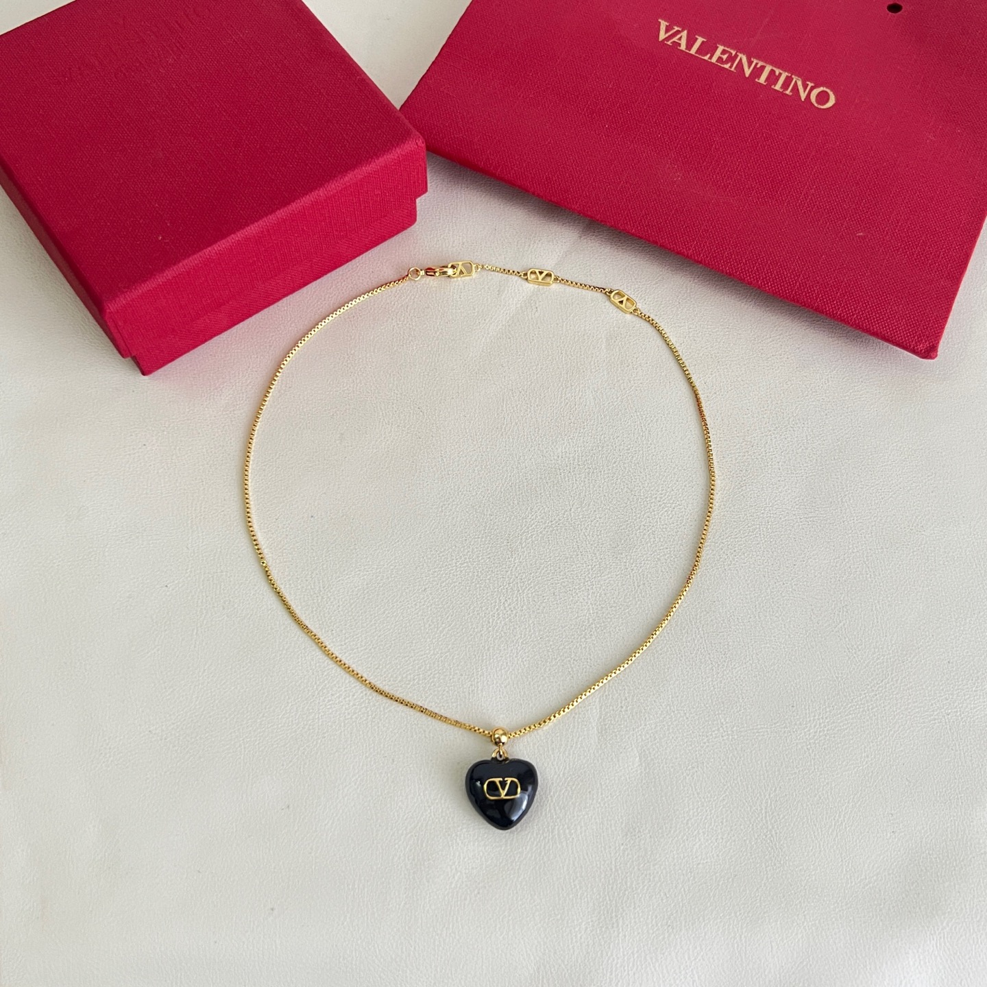 】Valentino 华伦天奴 项链💫重磅新品火爆网络来了 简约大方  时尚百搭